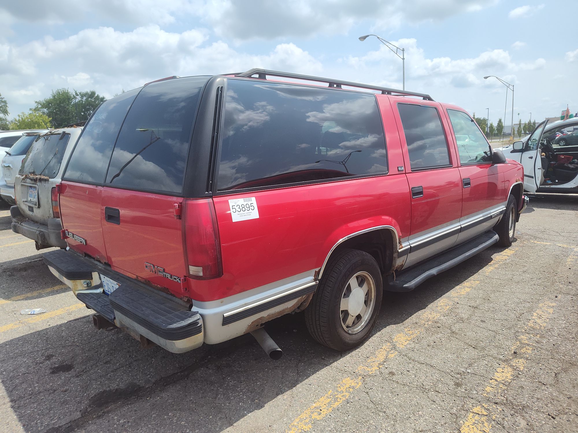 1996 GMC SUBURBAN 1500 - Image 3