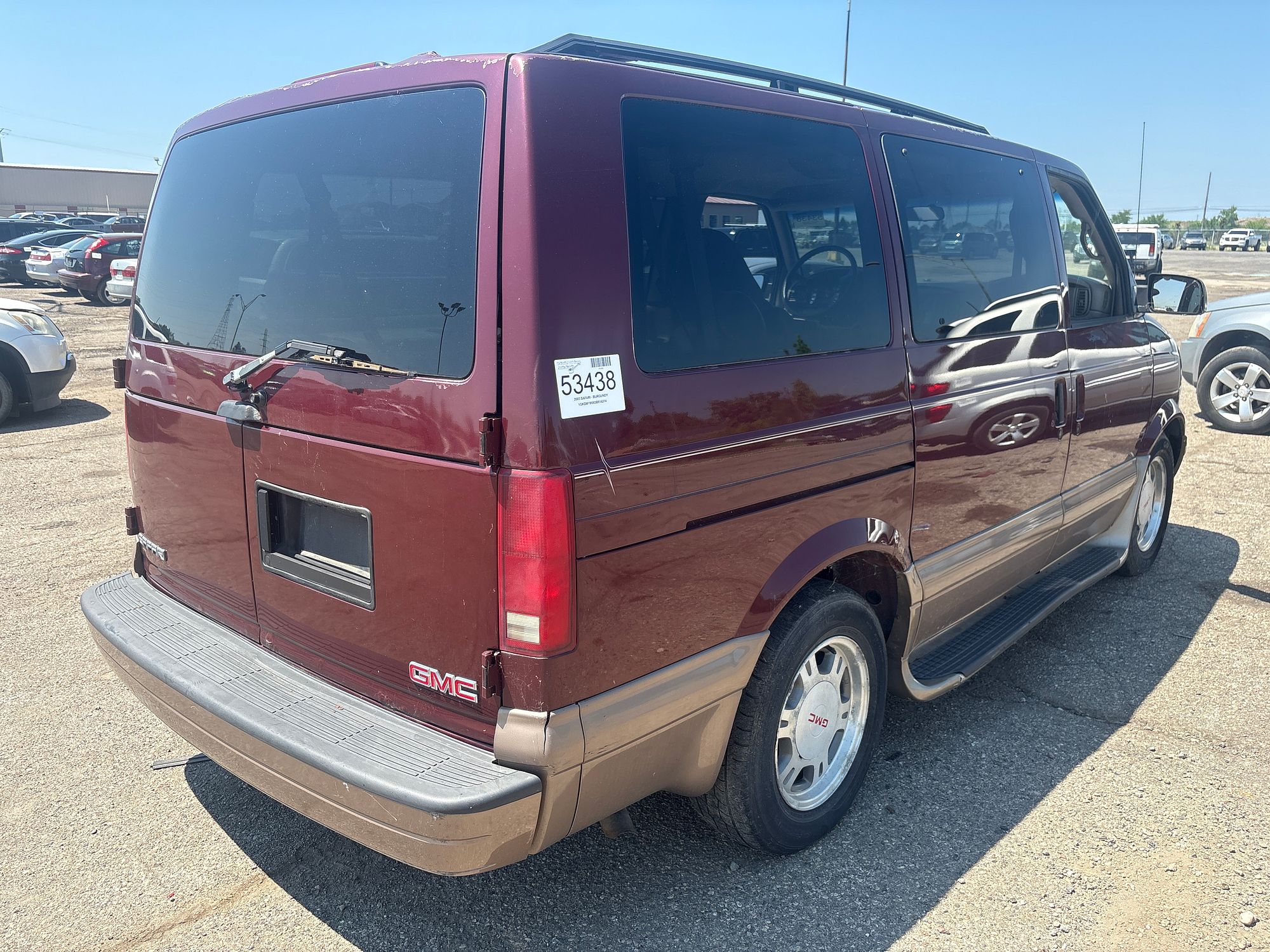 2003 GMC SAFARI - Image 3