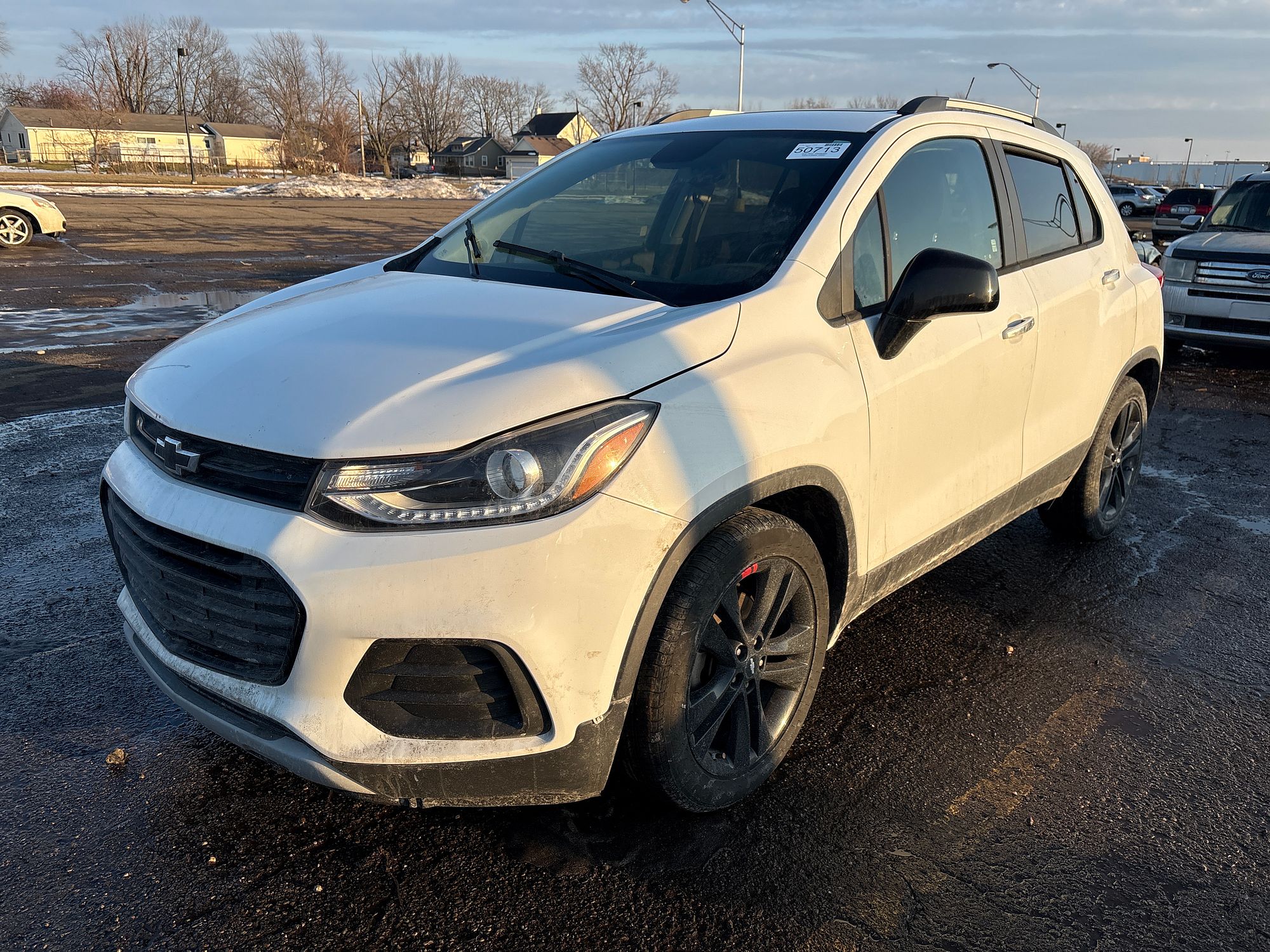 2019 CHEVROLET TRAX - Image 1