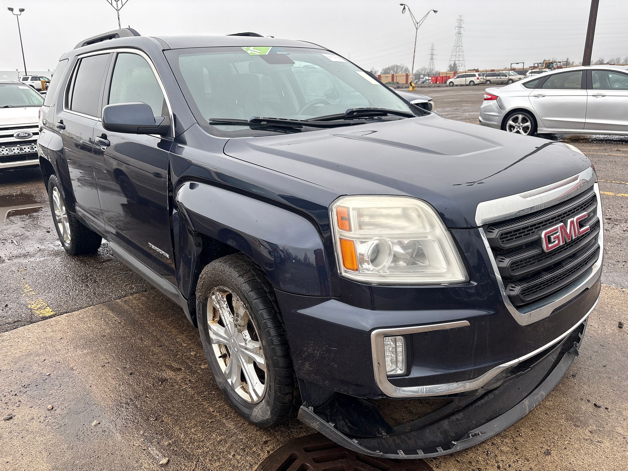 2017 GMC TERRAIN - Image 2