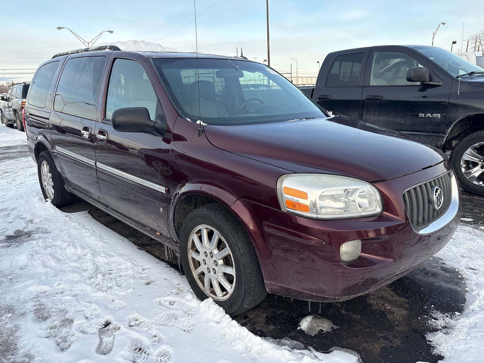 2006 BUICK TERRAZA - Image 2