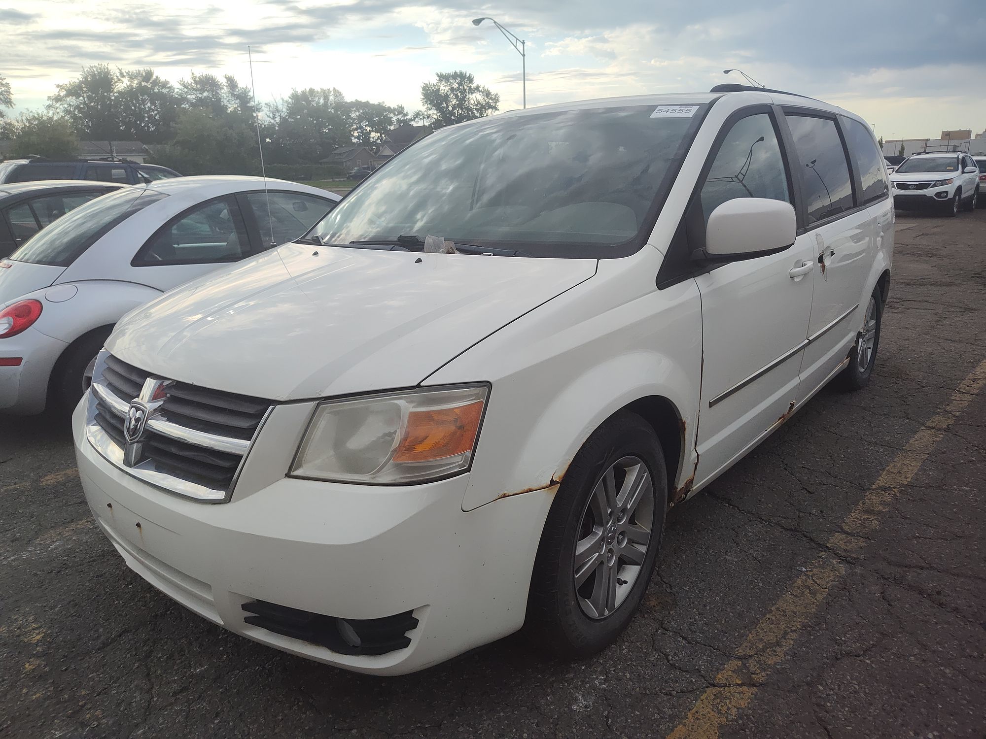 2010 DODGE CARAVAN - Image 1
