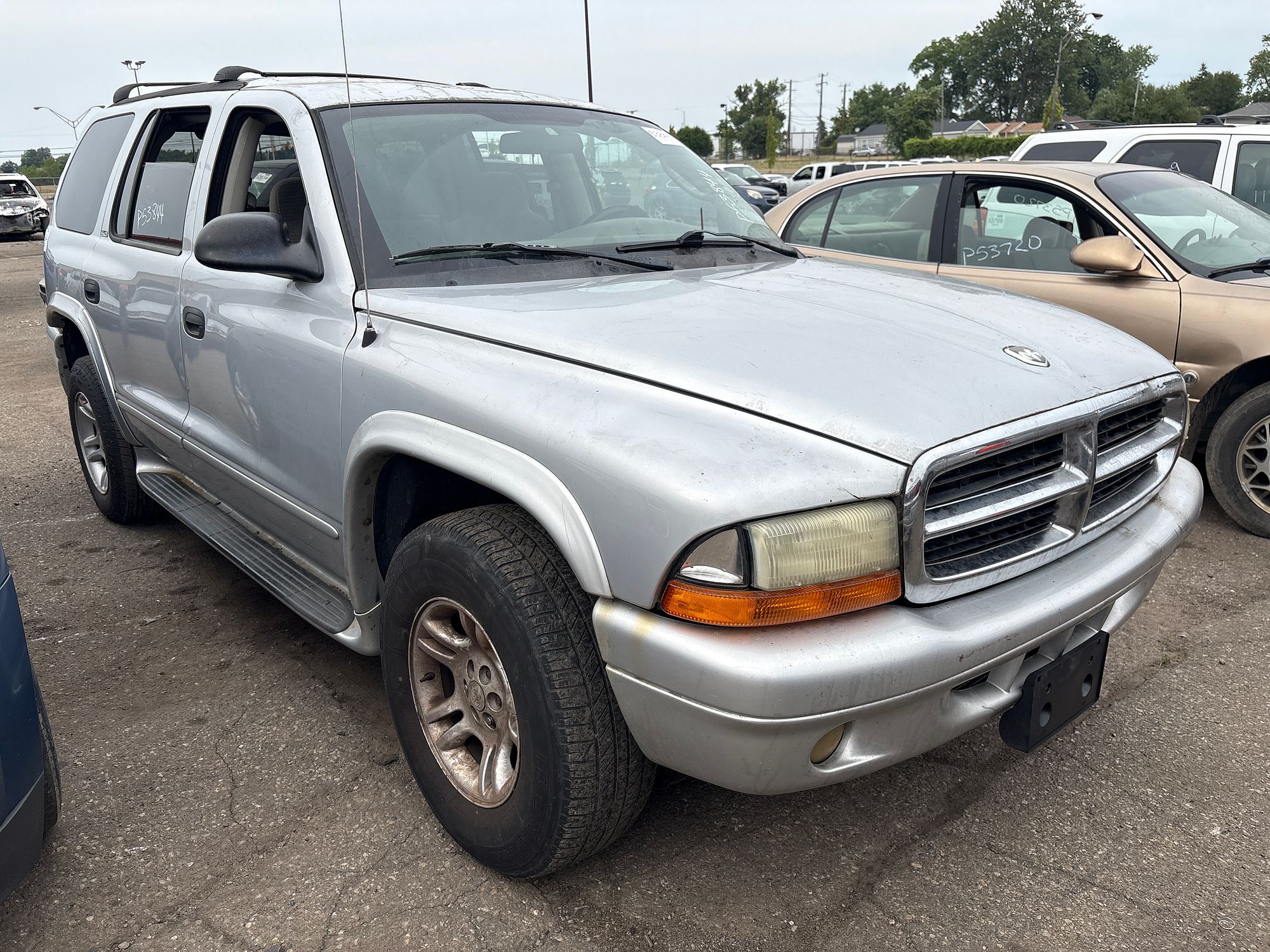 2002 DODGE DURANGO - Image 2