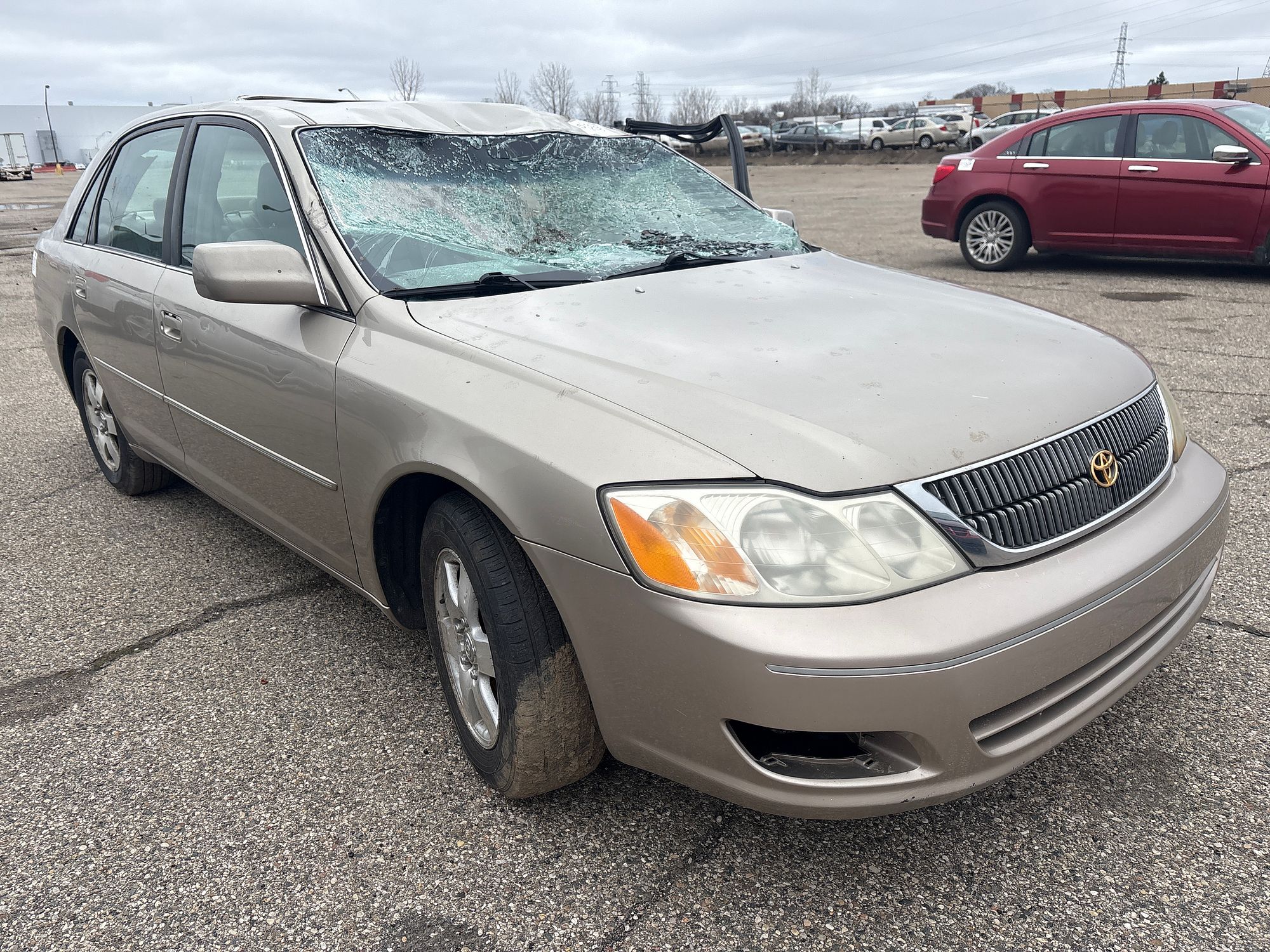 2000 TOYOTA AVALON - Image 2