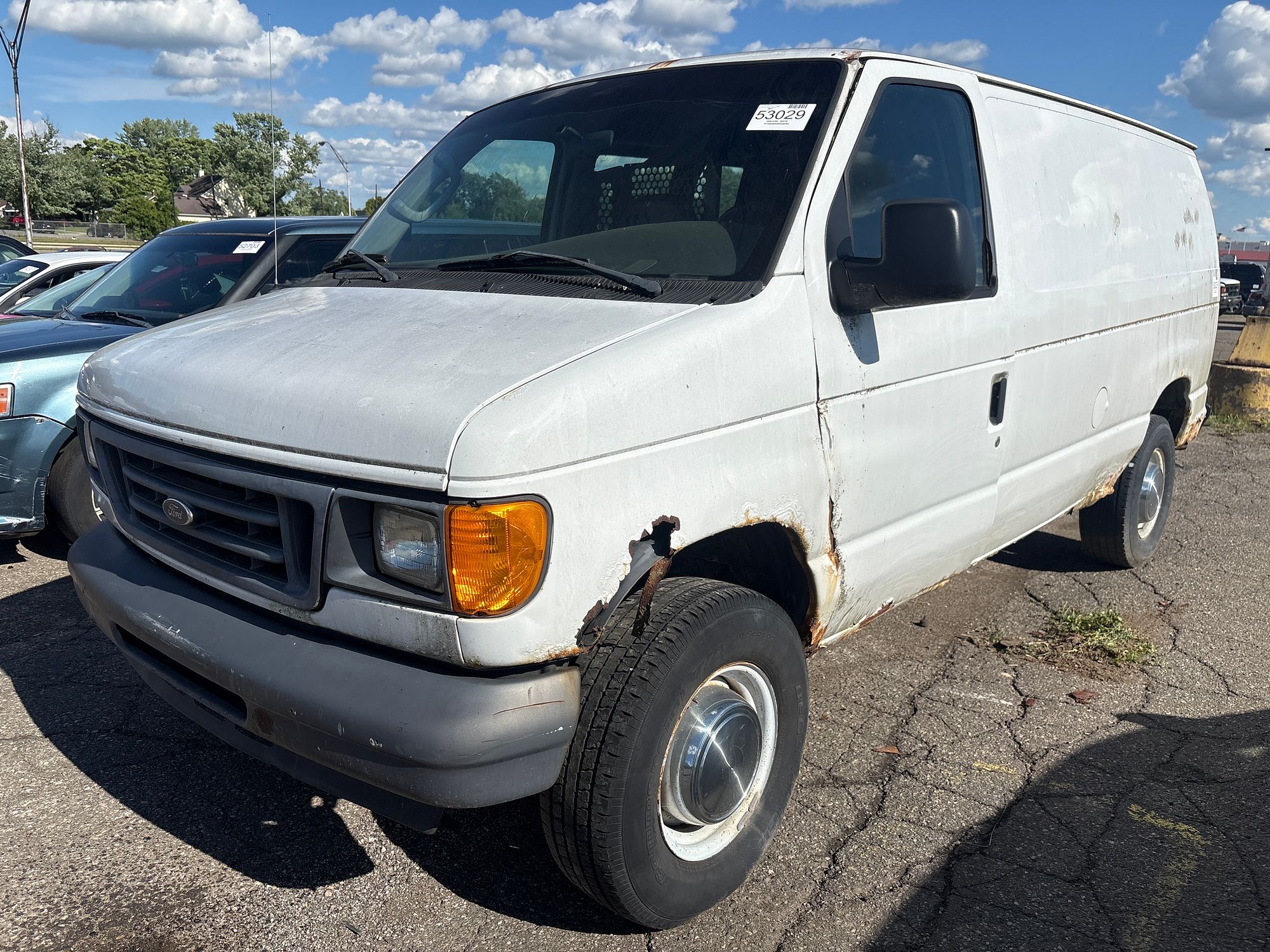 2006 FORD E250 - Image 1