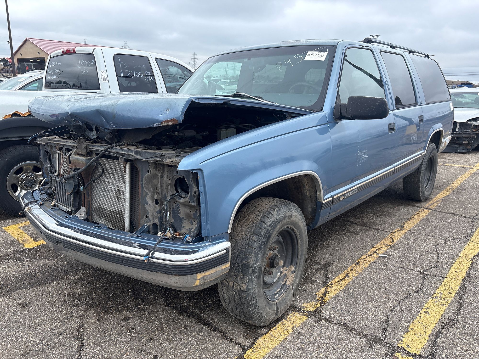 1996 CHEVROLET SUBURBAN 2500 - Image 1