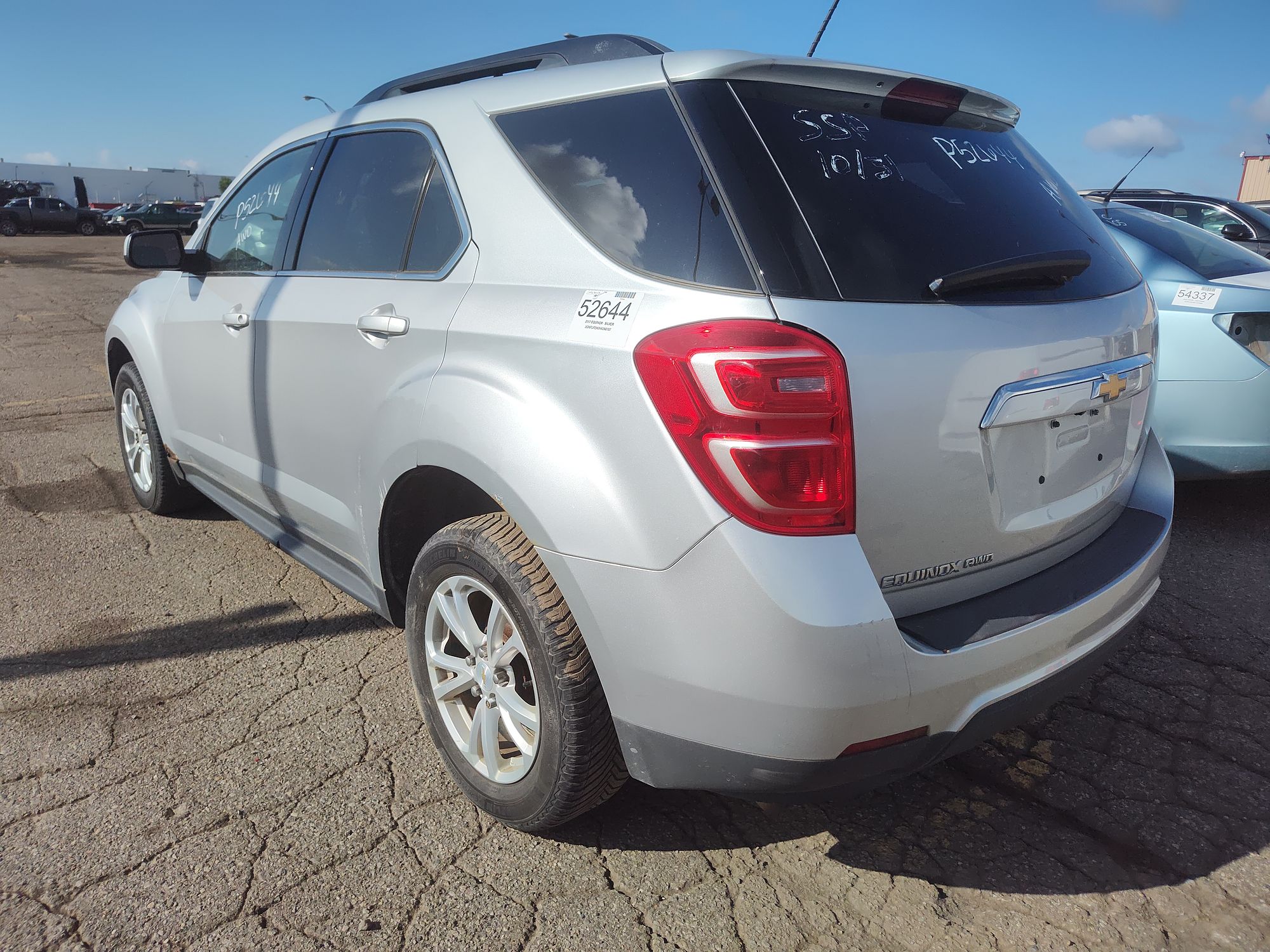 2017 CHEVROLET EQUINOX - Image 4