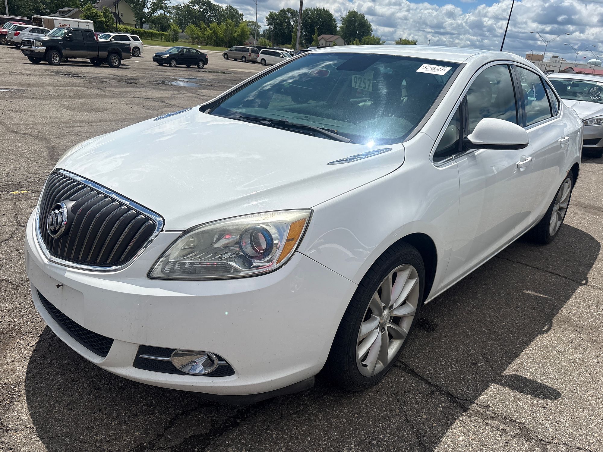 2016 BUICK VERANO - Image 1