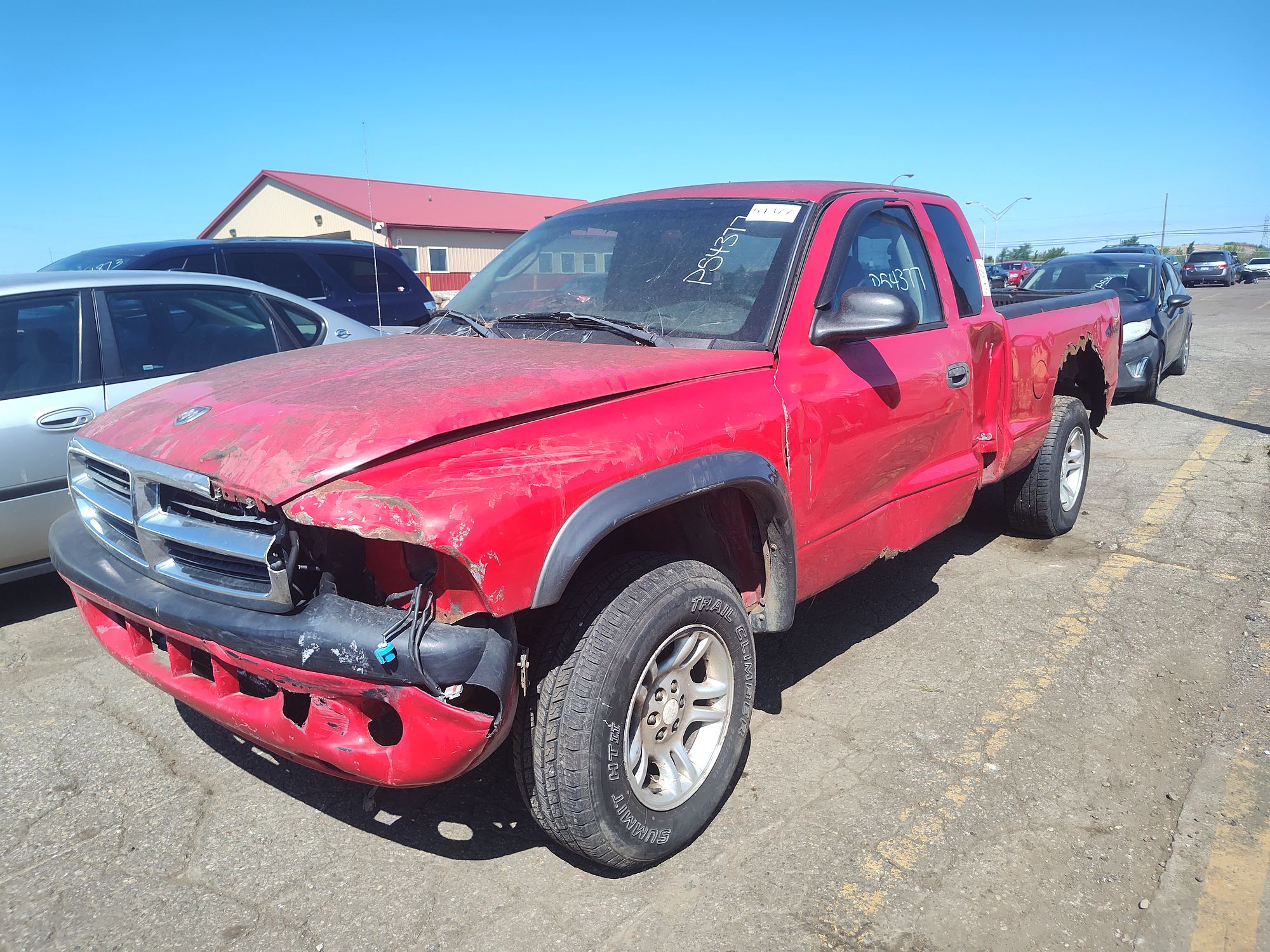 2004 DODGE DAKOTA - Image 1