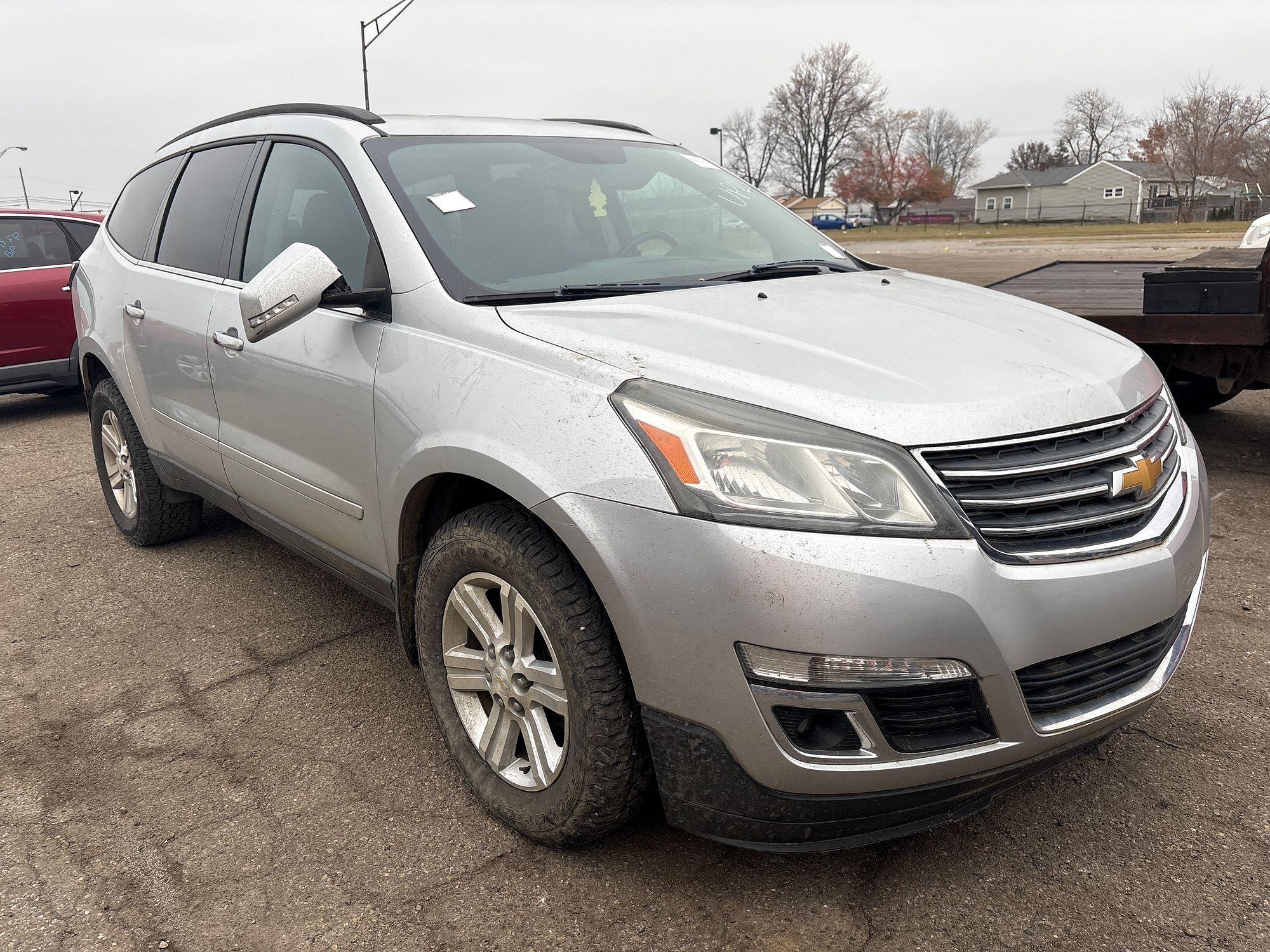 2013 CHEVROLET TRAVERSE - Image 2