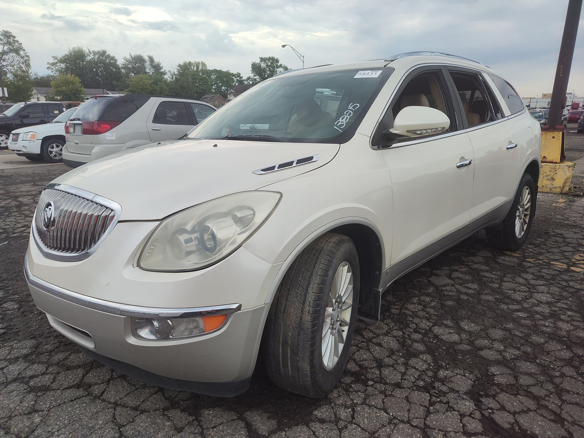 2010 BUICK ENCLAVE - Image 1