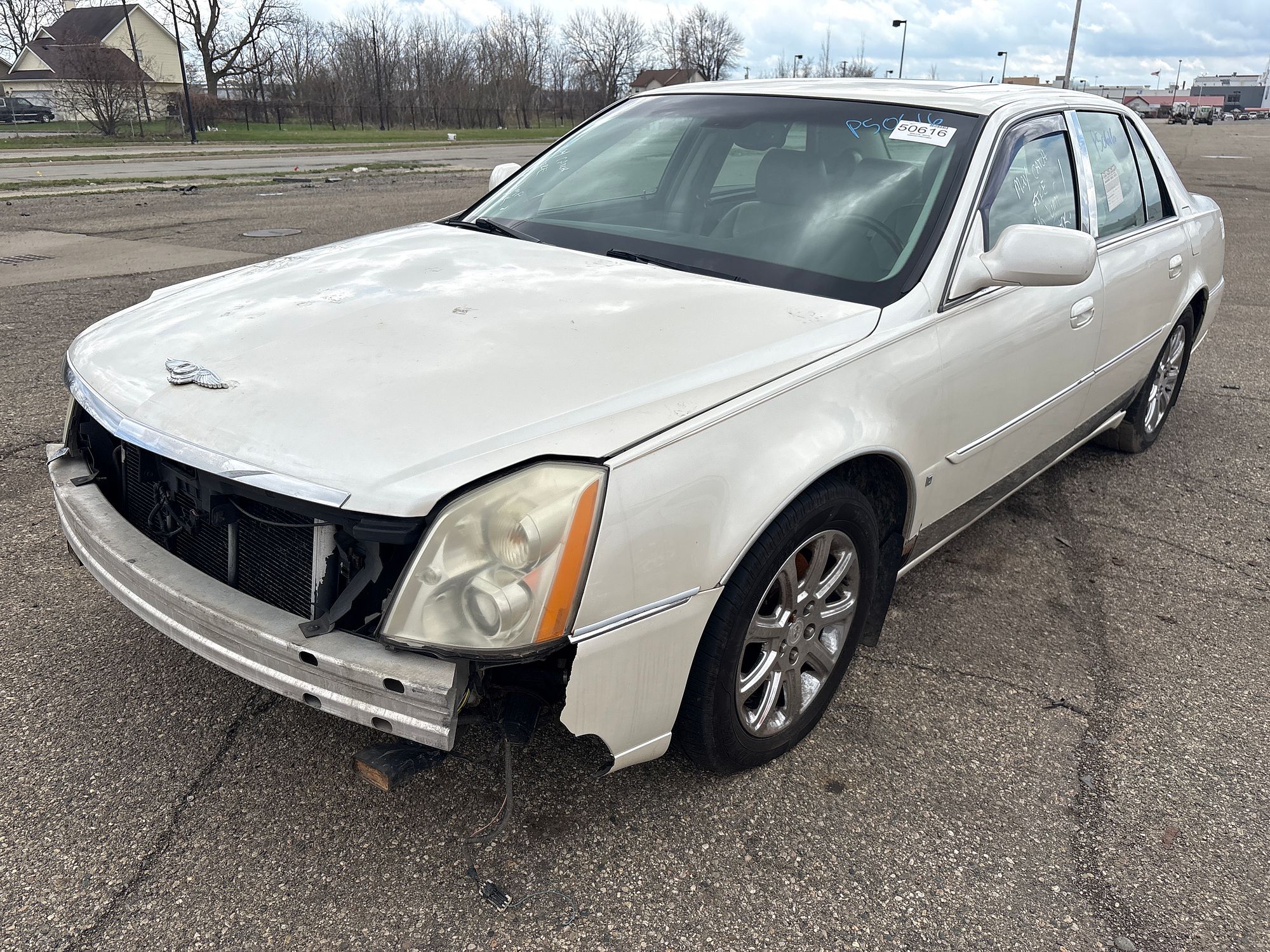 2008 CADILLAC DTS - Image 1
