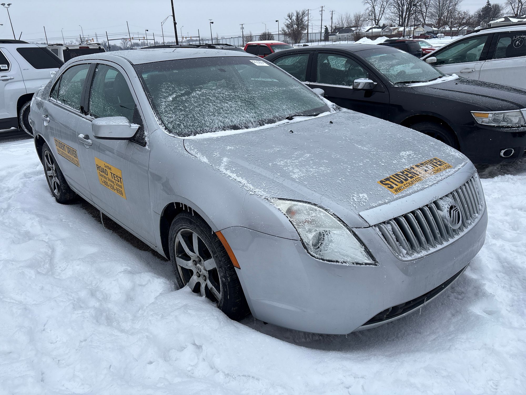 2010 MERCURY MILAN - Image 2