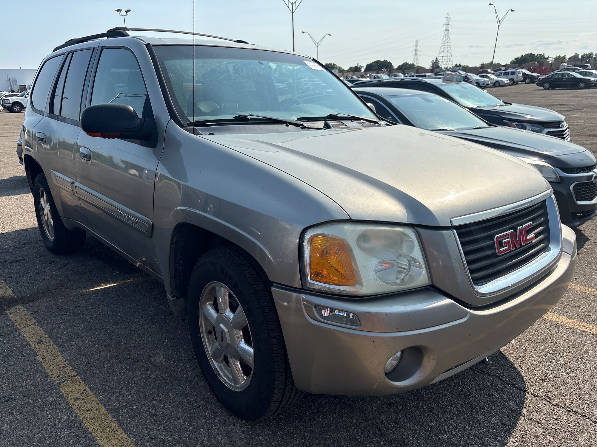 2003 GMC ENVOY - Image 2