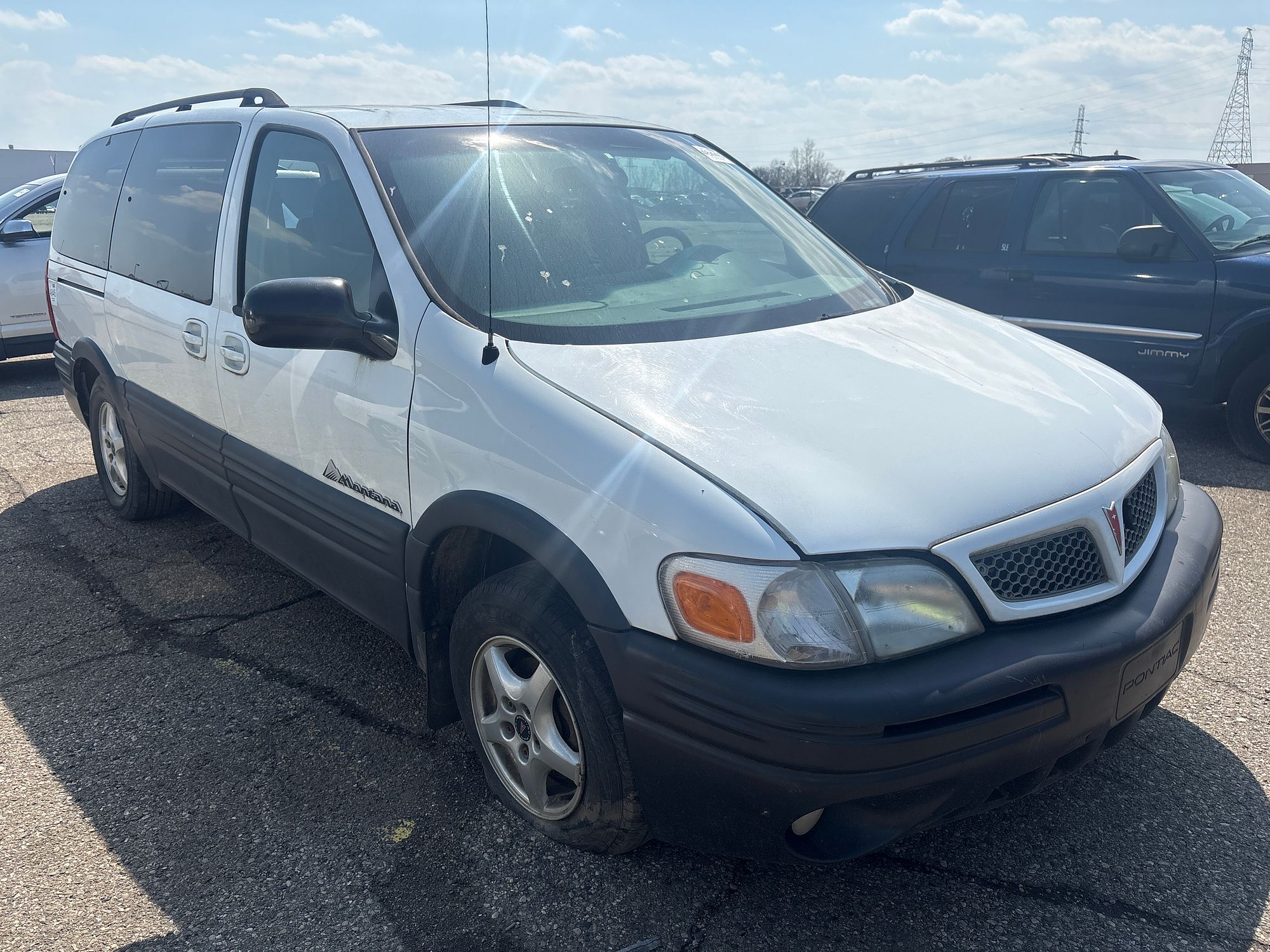 2005 PONTIAC MONTANA - Image 2