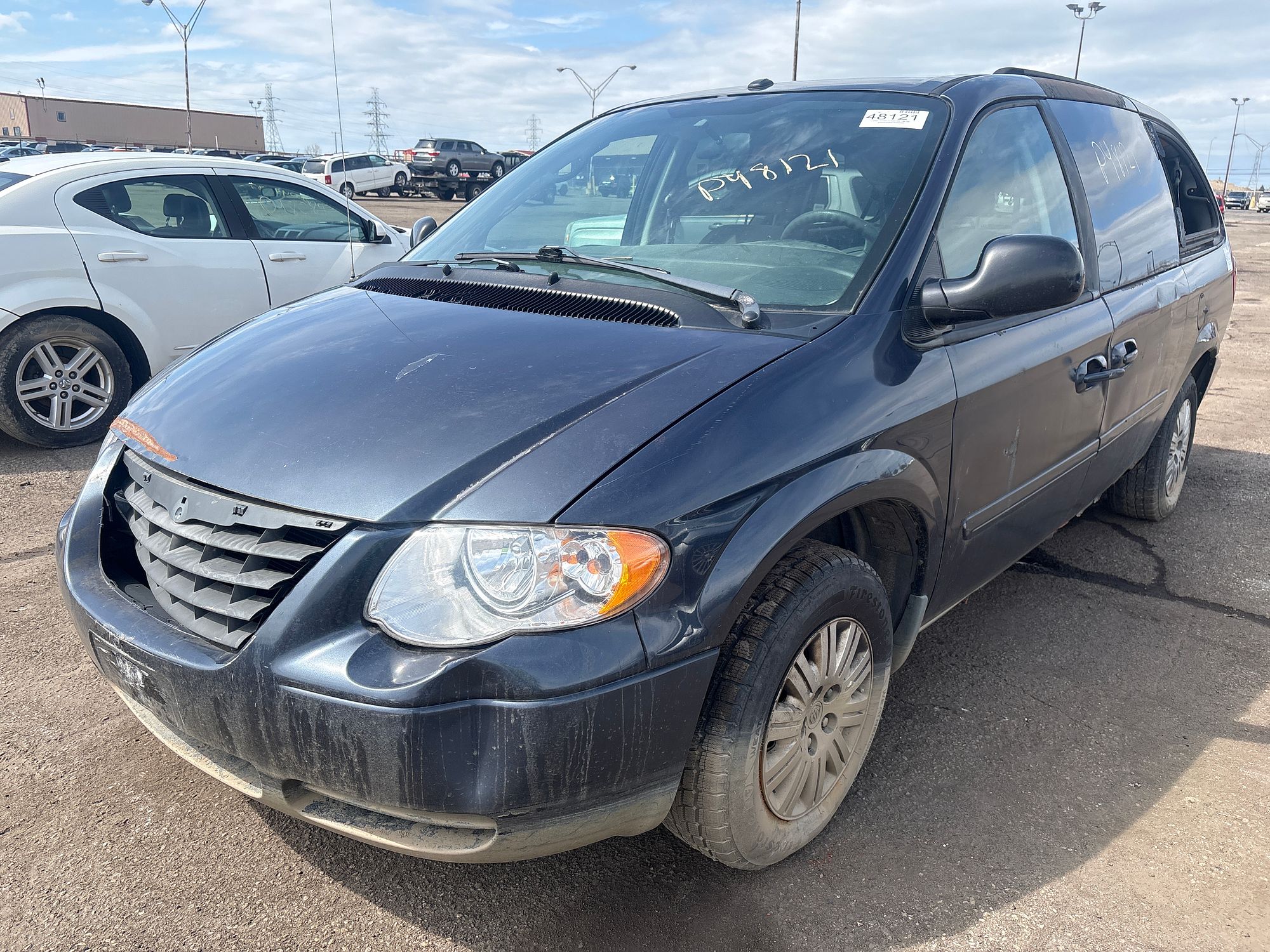 2007 CHRYSLER TOWN COUNTRY - Image 1
