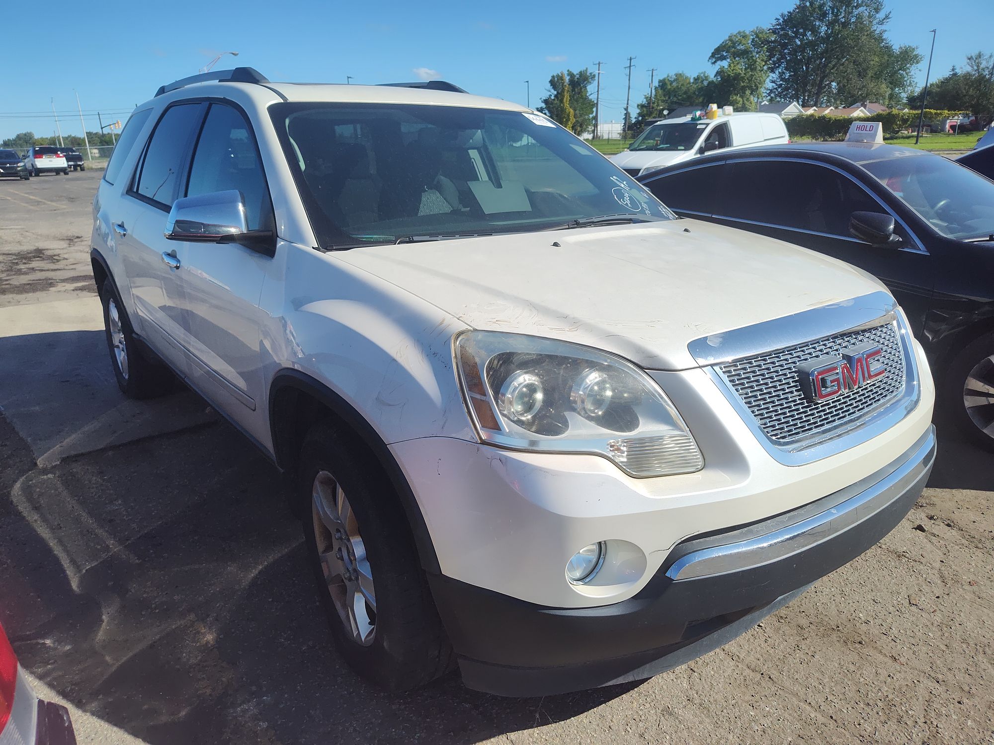 2012 GMC ACADIA - Image 2