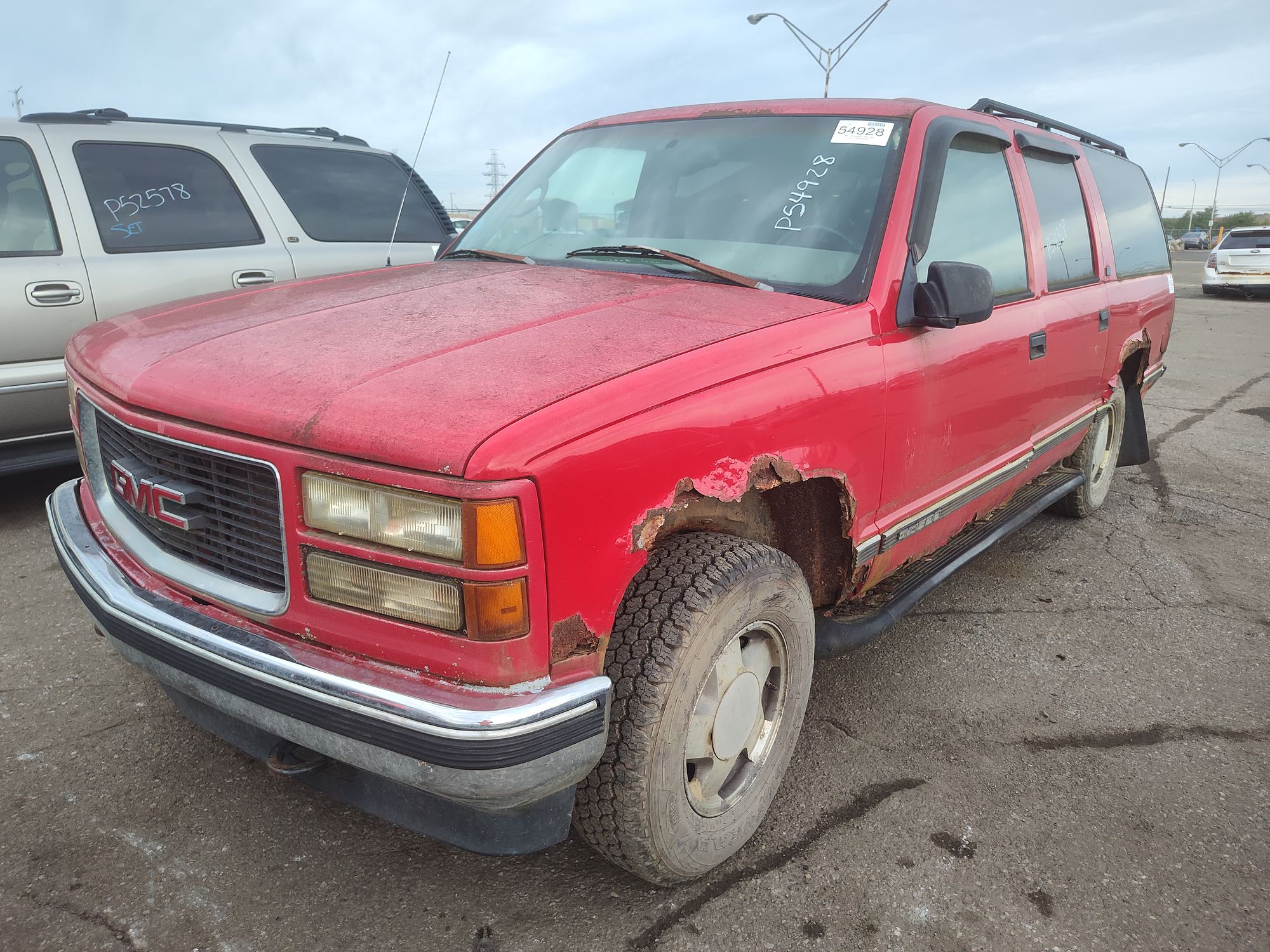 1997 GMC SUBURBAN 1500 - Image 1
