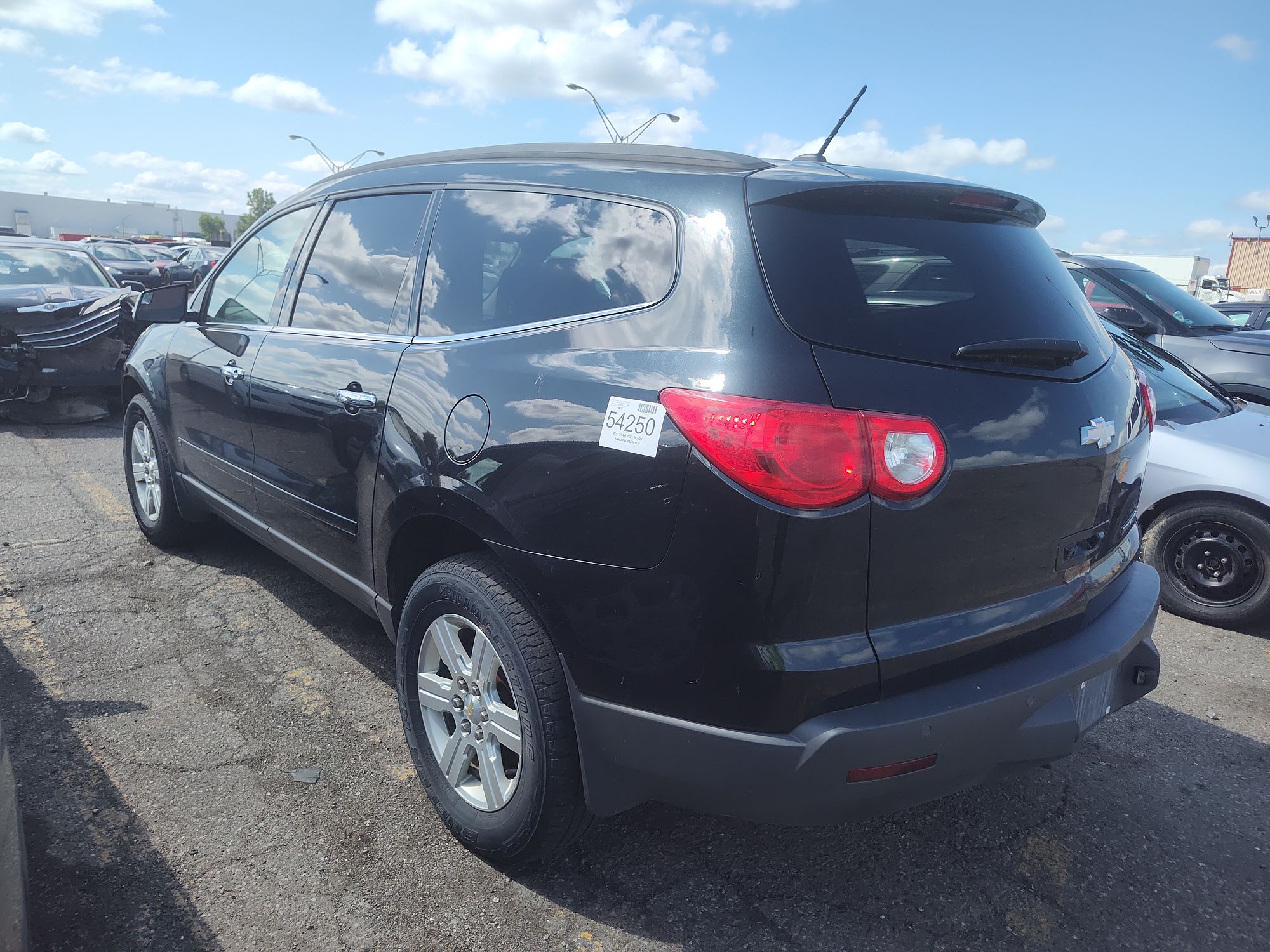 2010 CHEVROLET TRAVERSE - Image 4