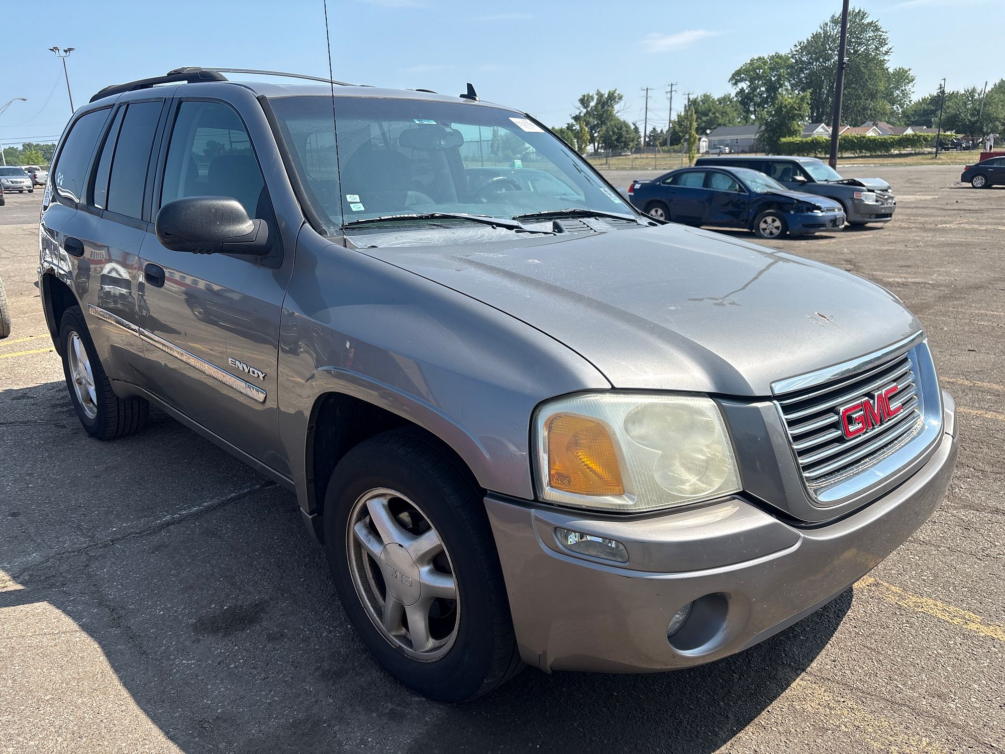 2006 GMC ENVOY - Image 2