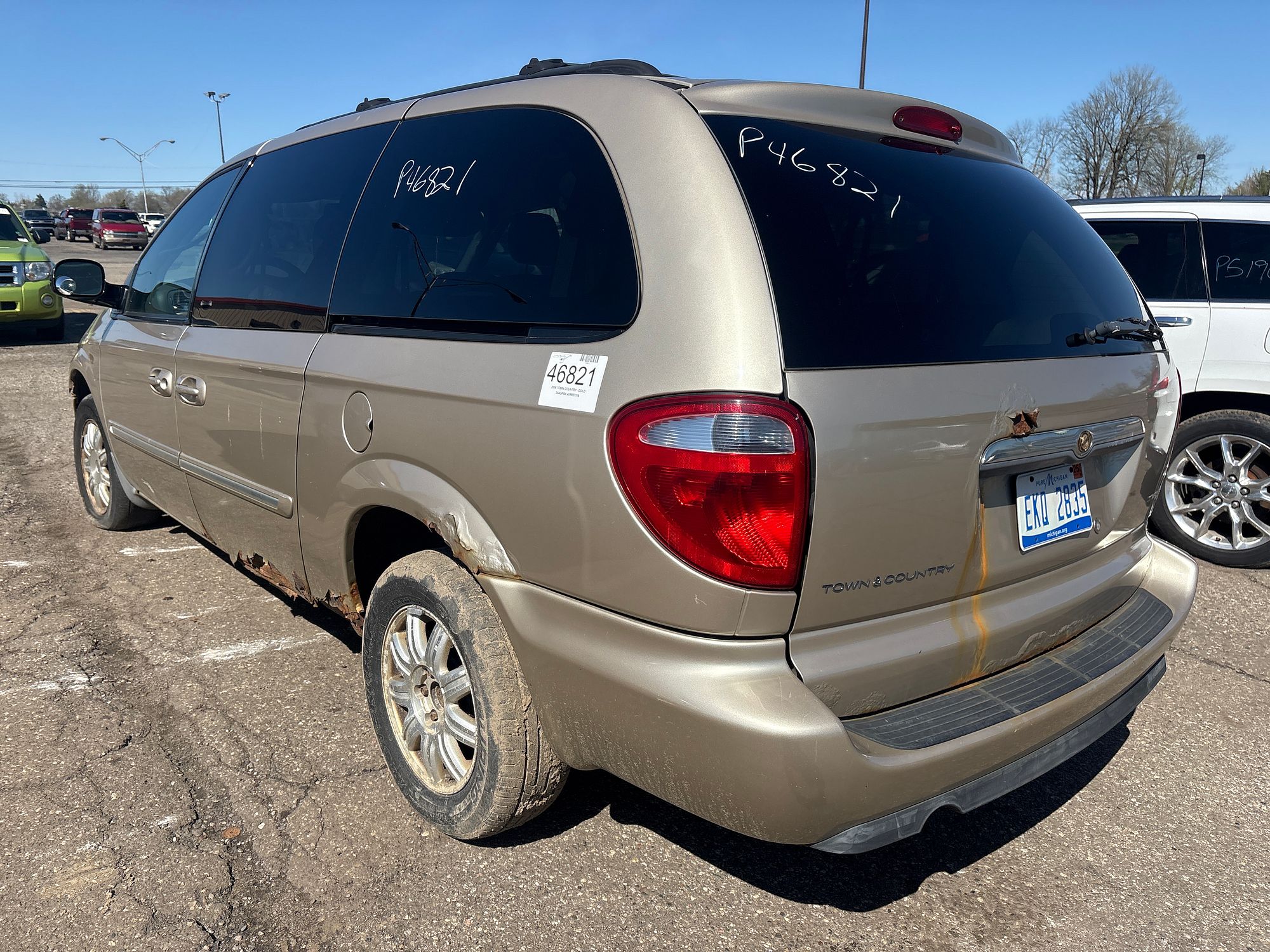 2006 CHRYSLER TOWN COUNTRY - Image 4