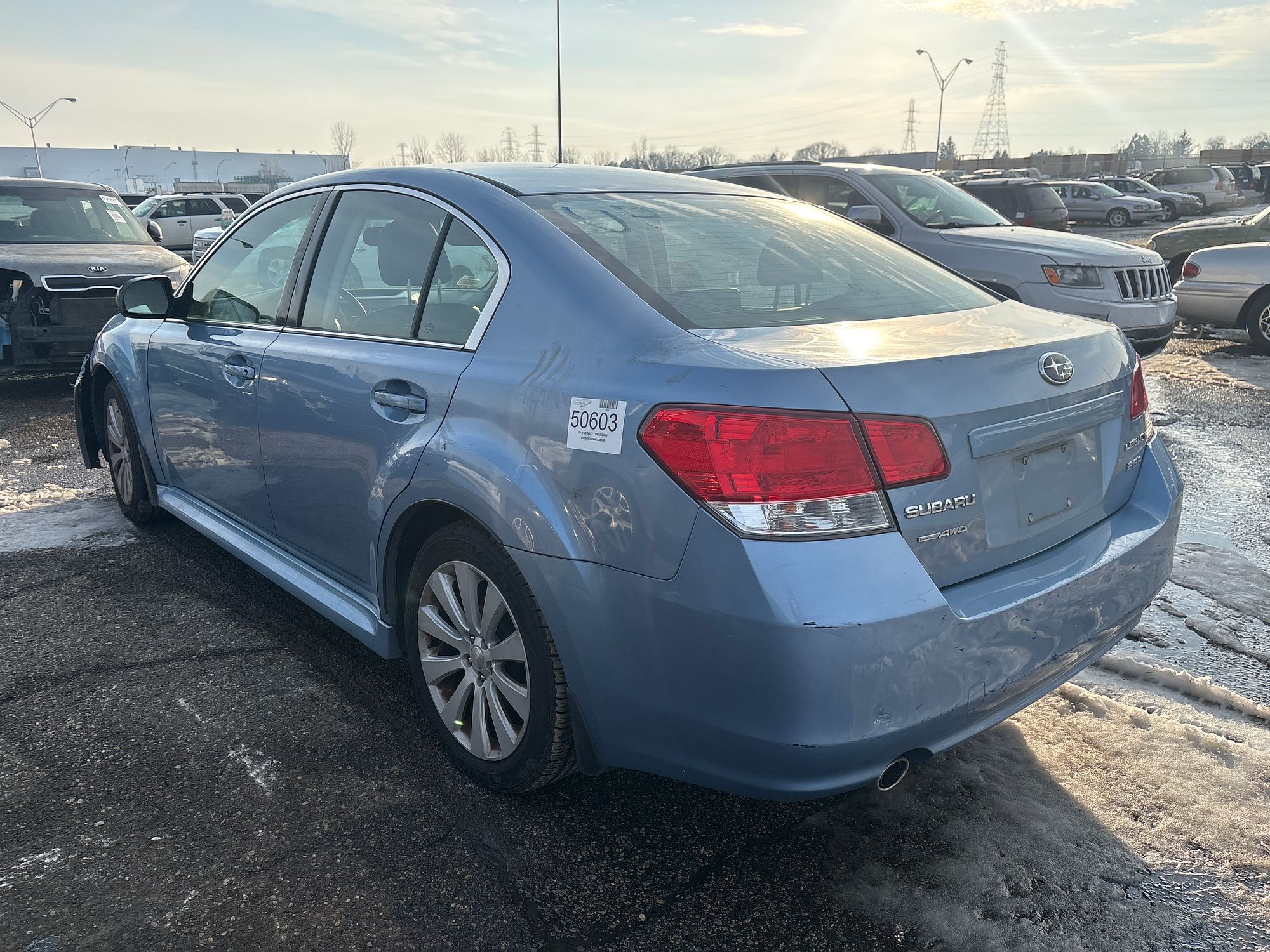2010 SUBARU LEGACY - Image 4