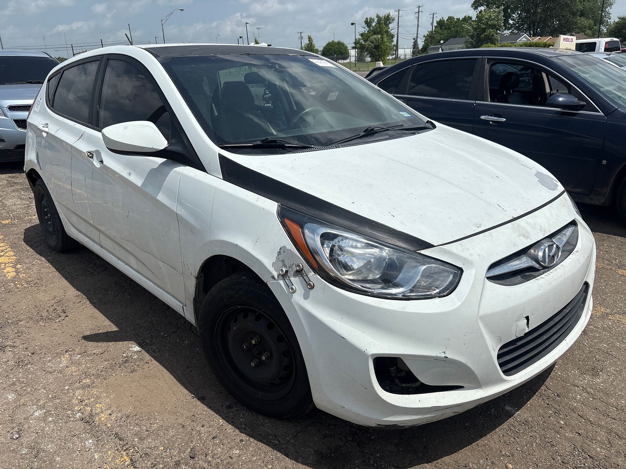 2014 HYUNDAI ACCENT - Image 2