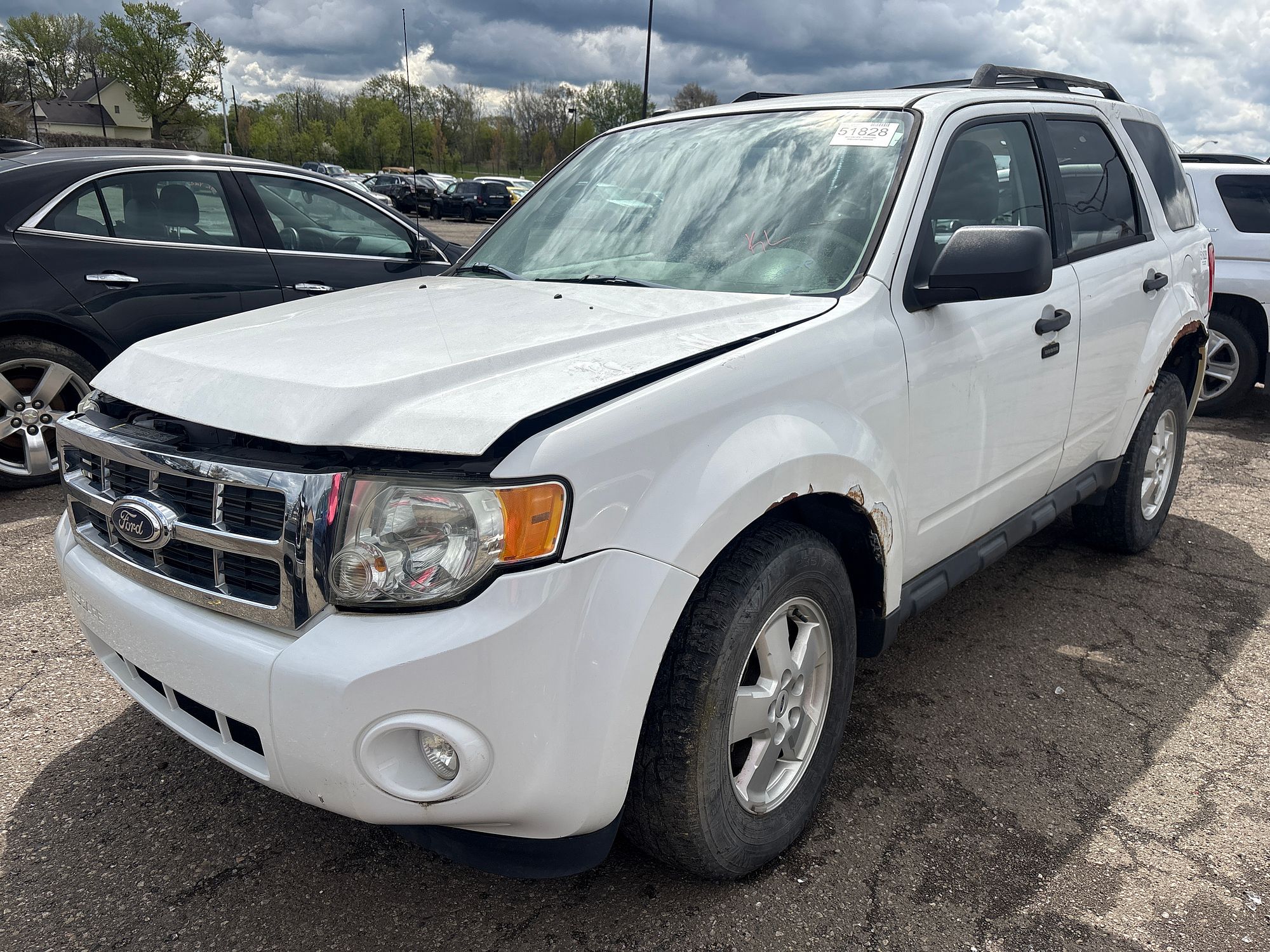 2011 FORD ESCAPE - Image 1