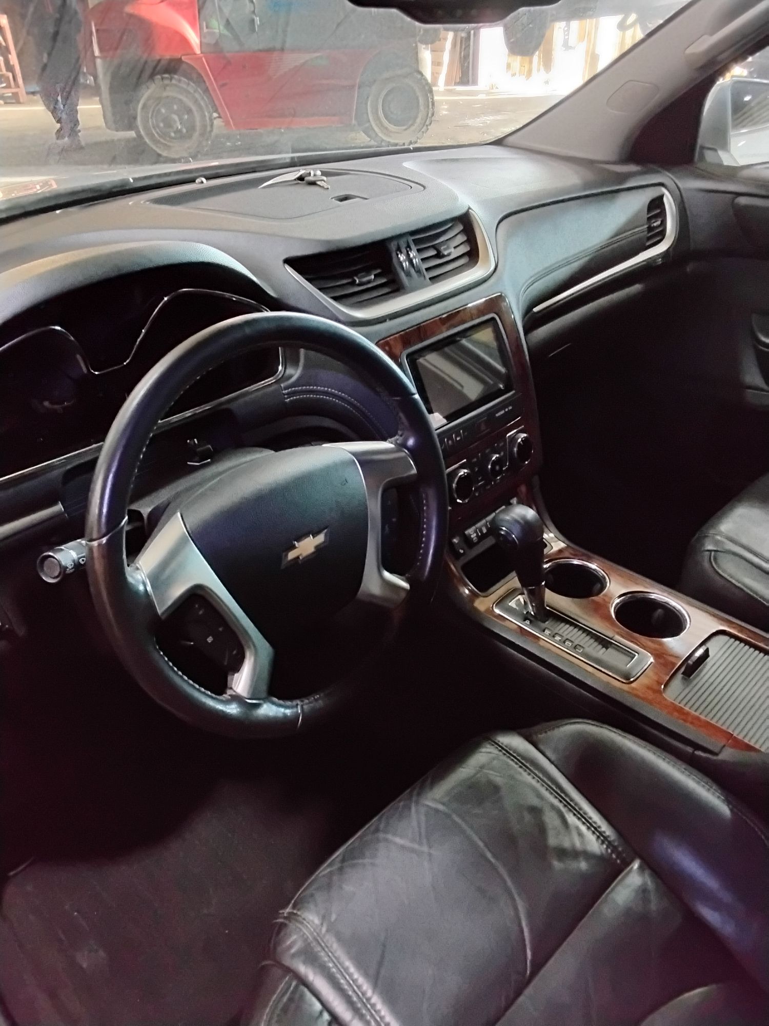 2014 CHEVROLET  TRAVERSE - Image 5