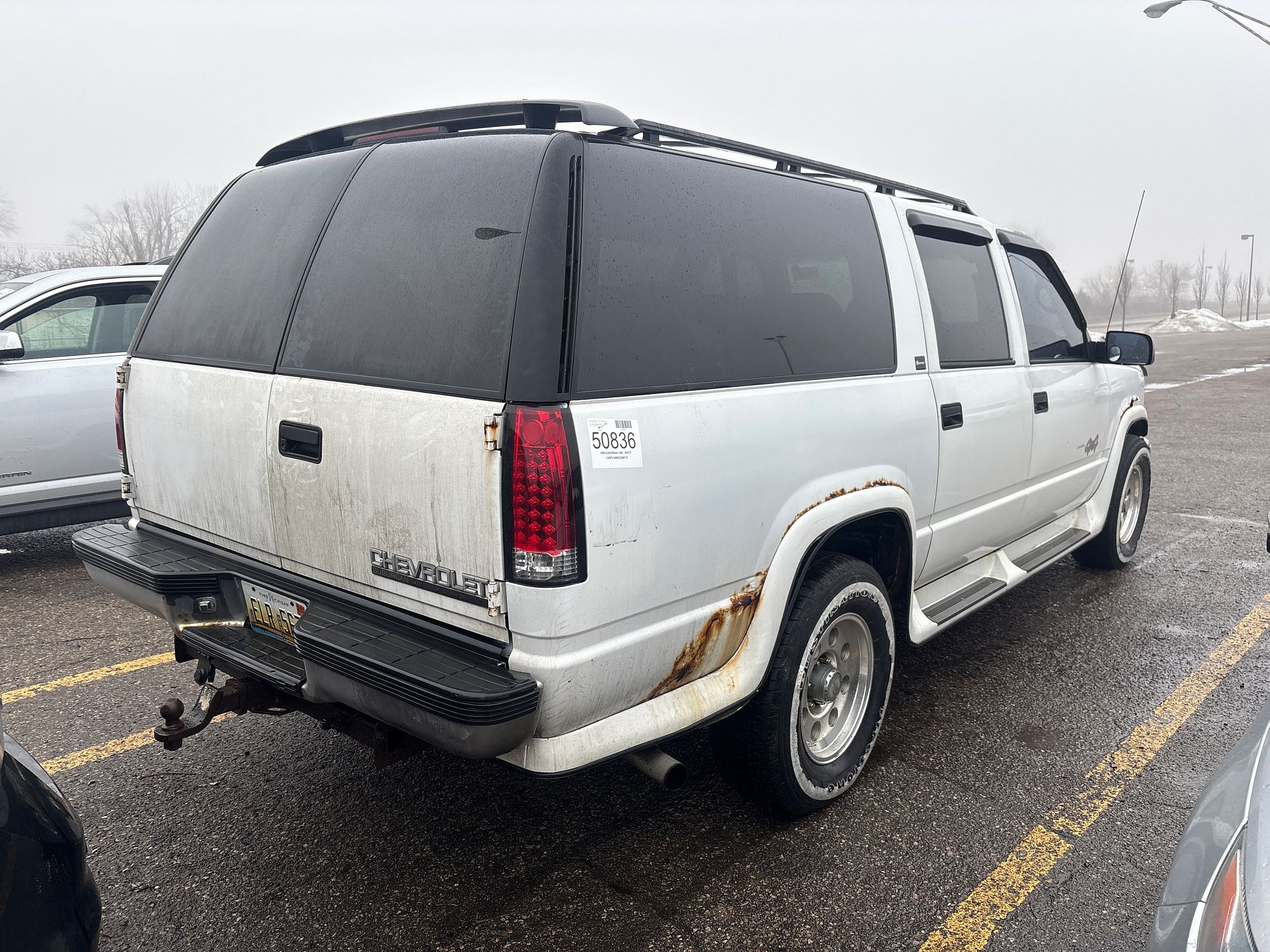 1999 CHEVROLET SUBURBAN 1500 - Image 3