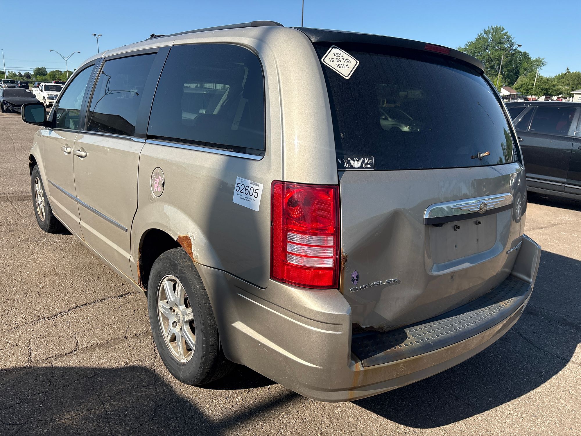 2009 CHRYSLER TOWN COUNTRY - Image 4