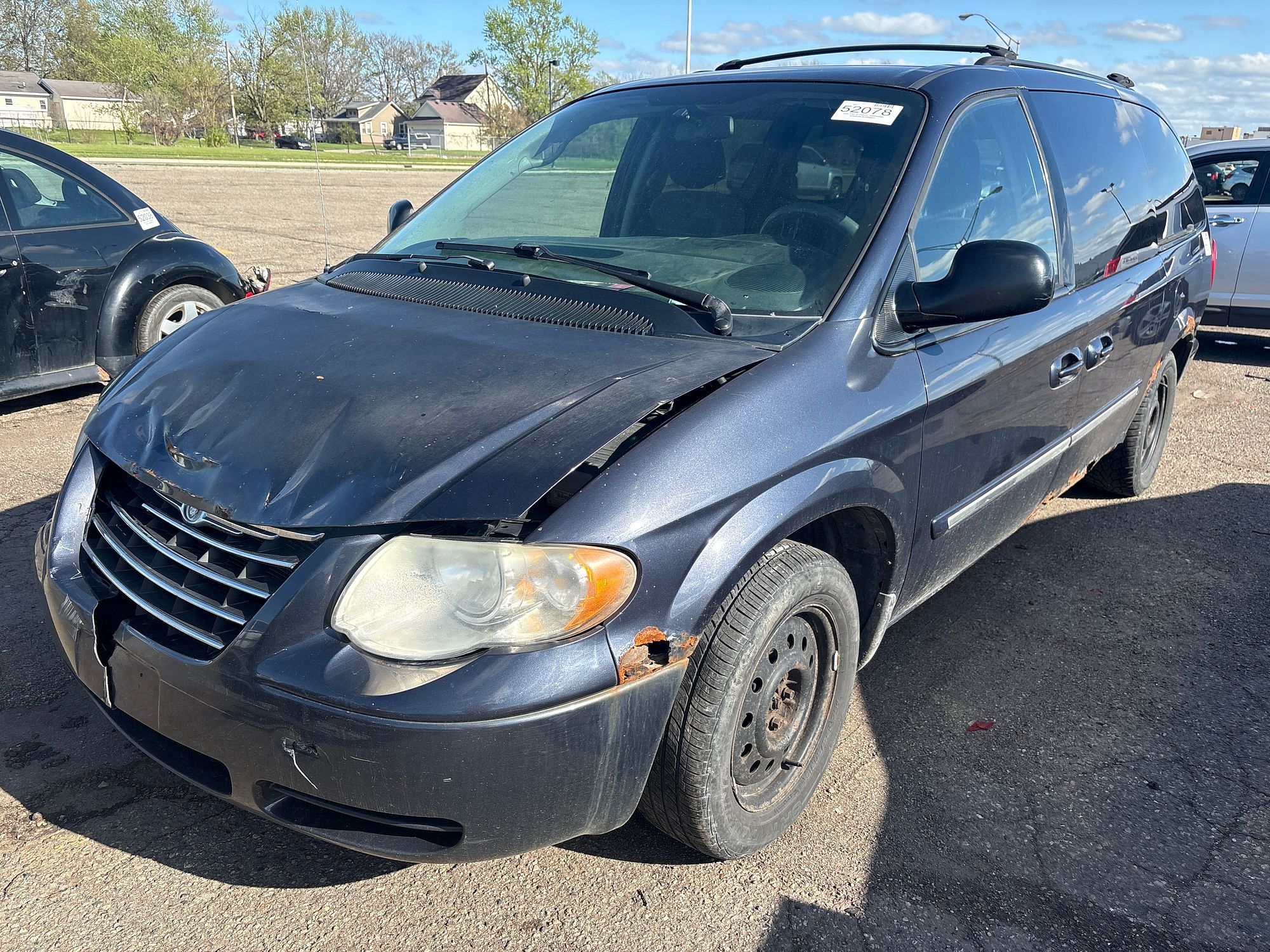 2007 CHRYSLER TOWN COUNTRY - Image 1