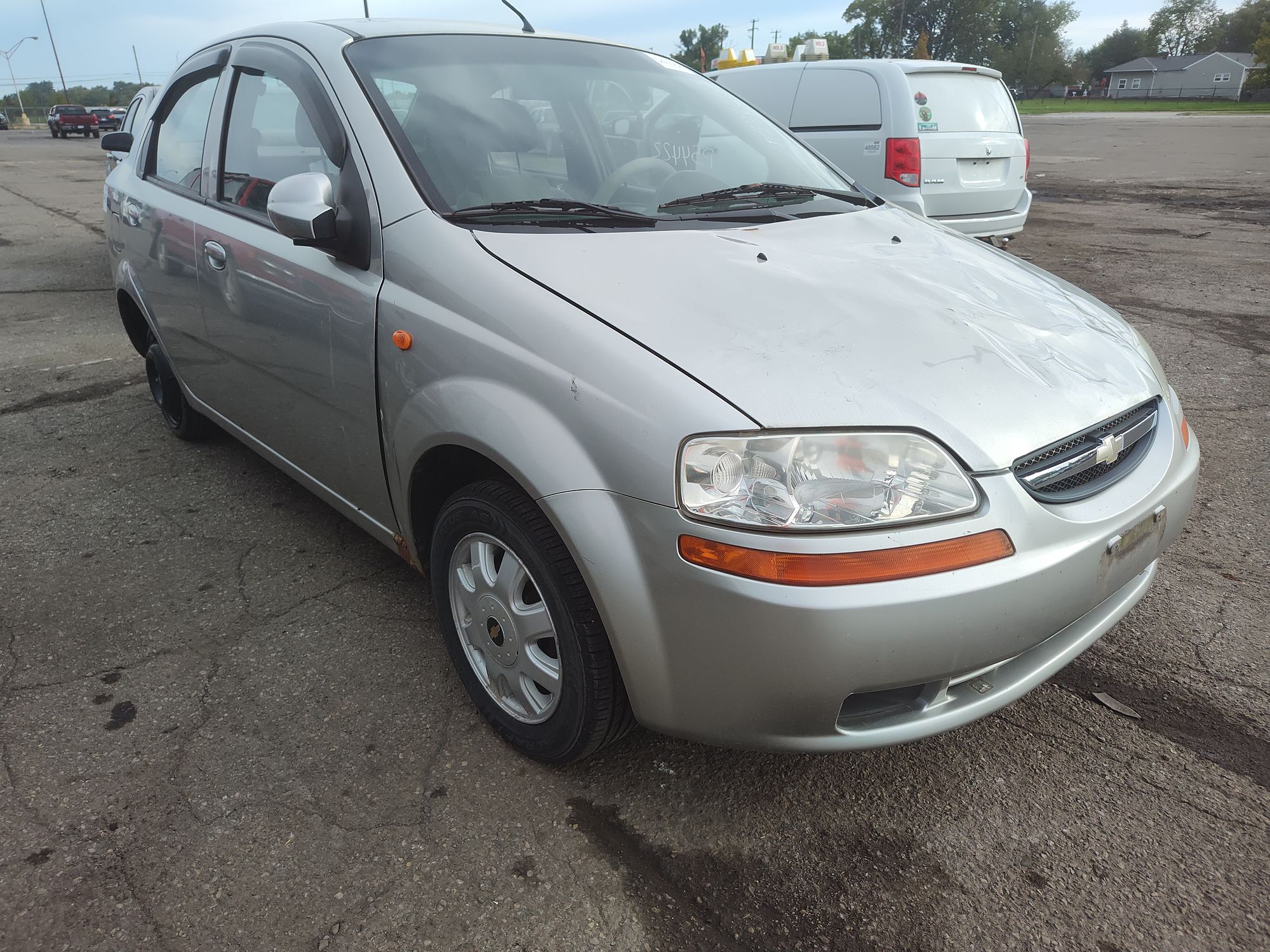 2004 CHEVROLET AVEO - Image 2