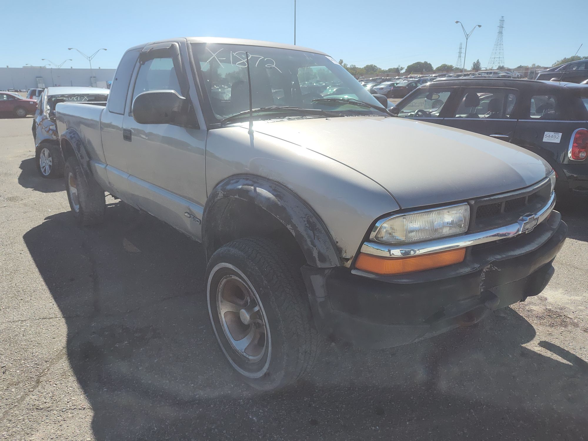 2000 CHEVROLET S10 PICKUP - Image 2