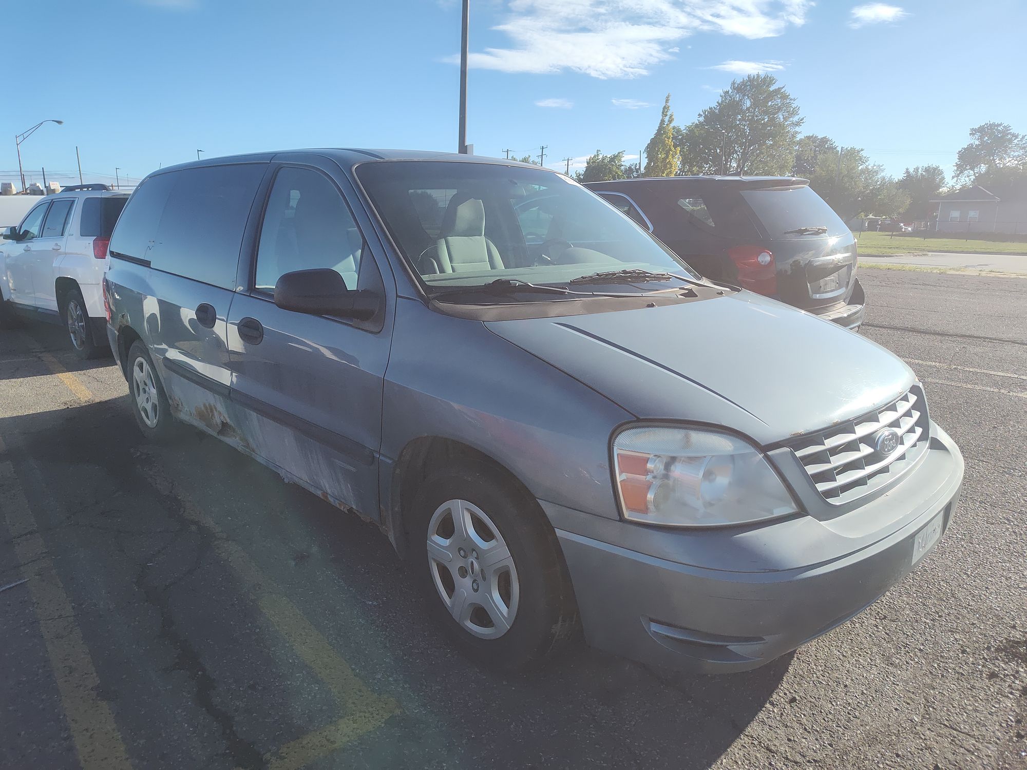 2005 FORD FREESTAR - Image 2