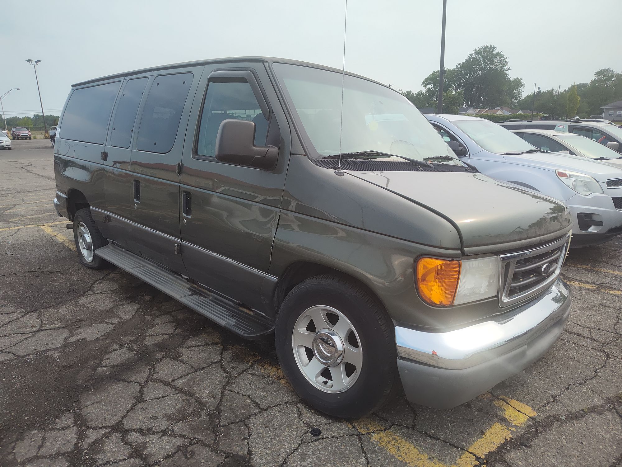 2003 FORD E150 - Image 2