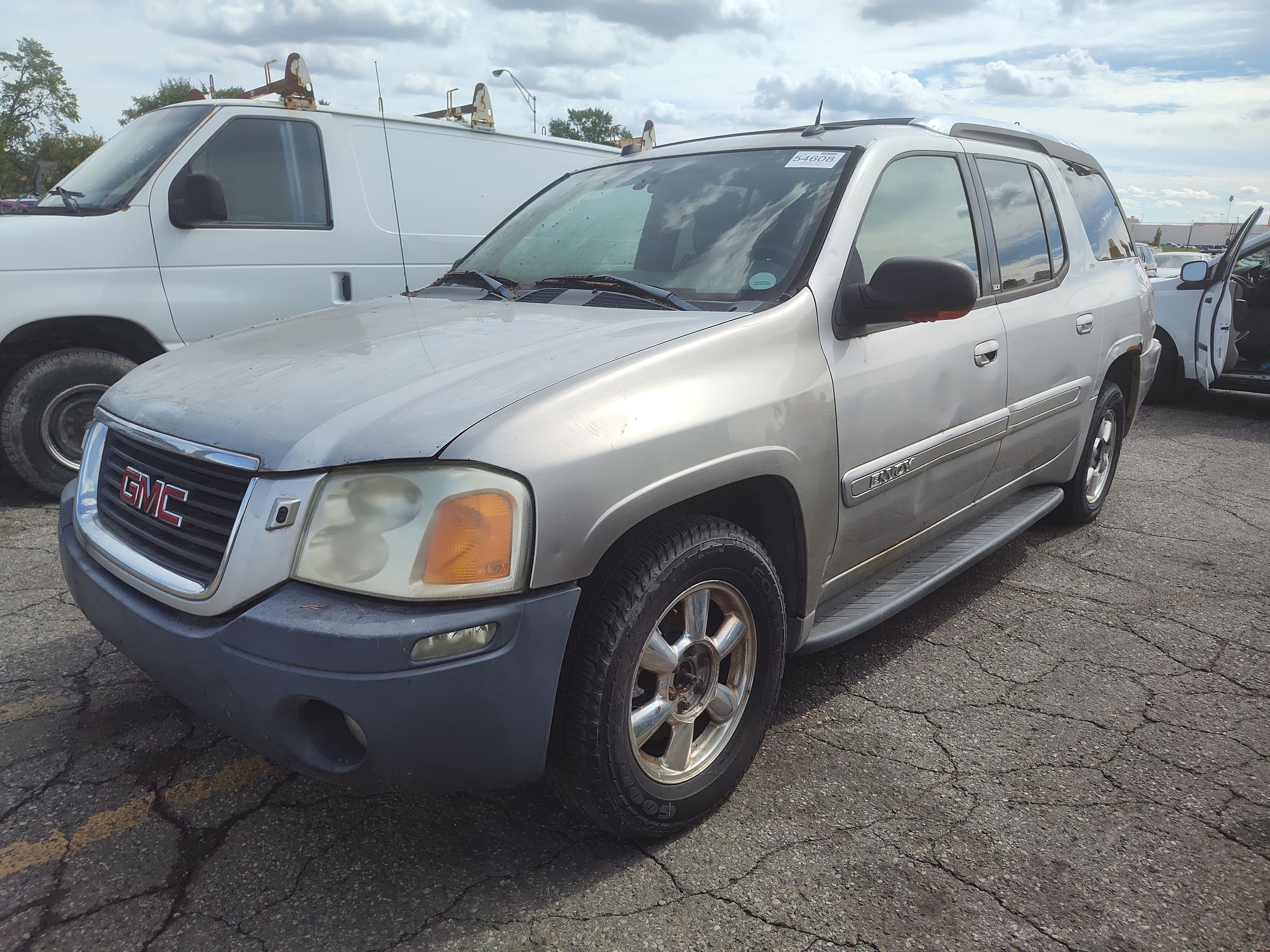 2004 GMC ENVOY - Image 1