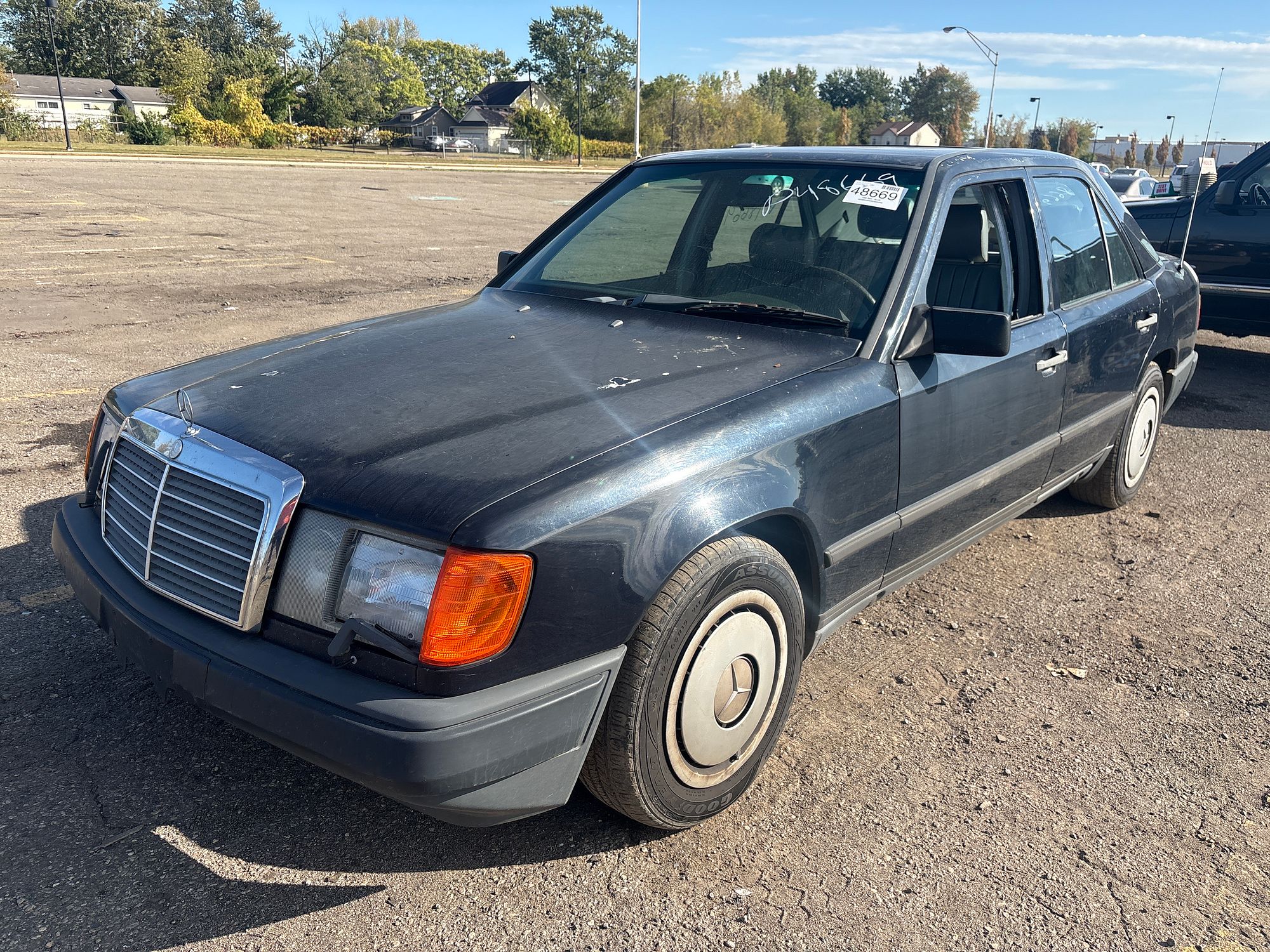 1989 MERCEDES 300E - Image 1