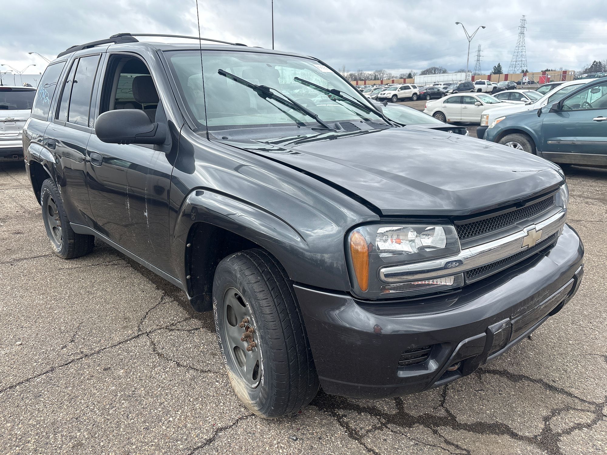 2004 CHEVROLET TRAILBLAZER - Image 2