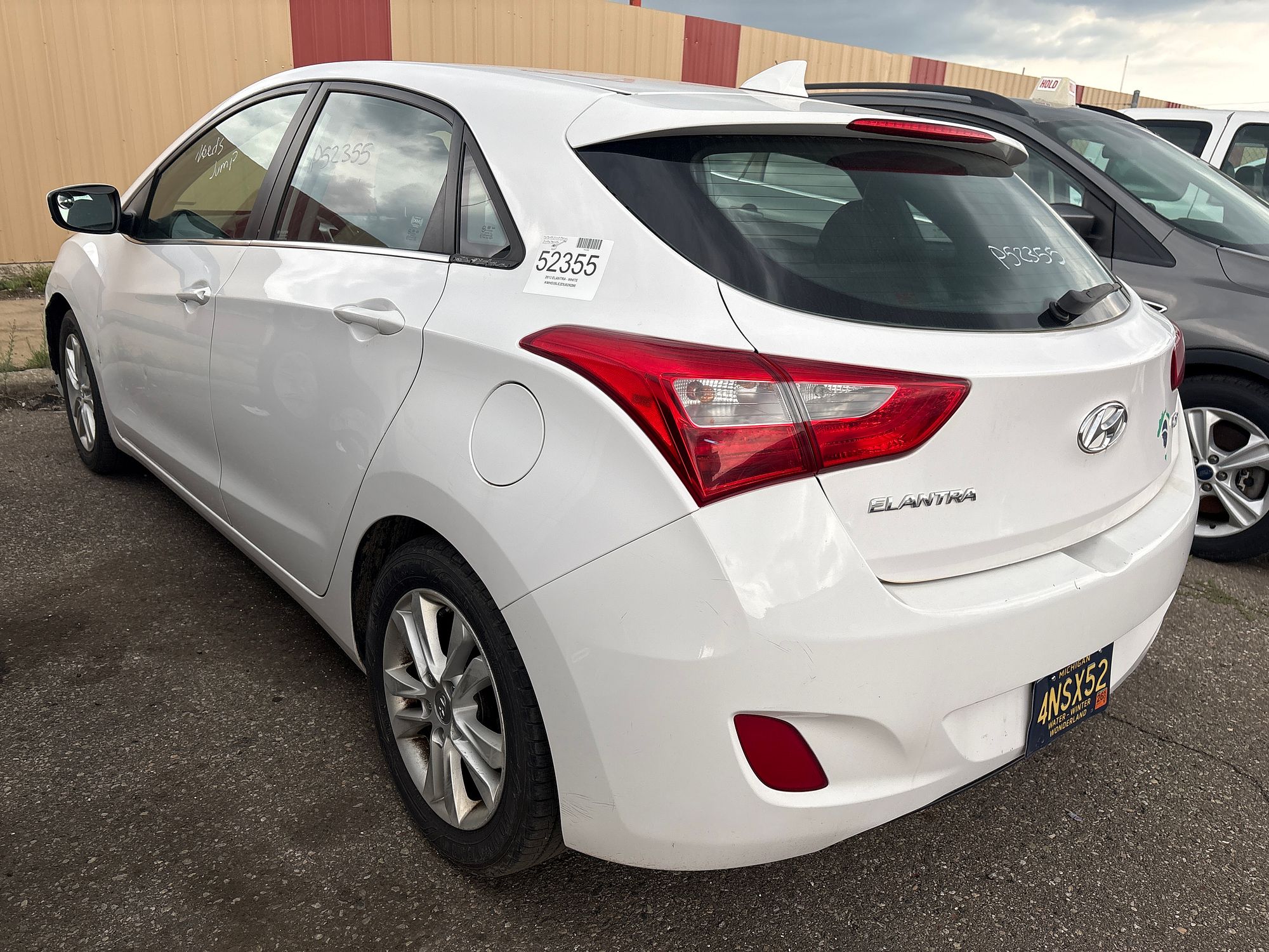 2013 HYUNDAI ELANTRA - Image 4