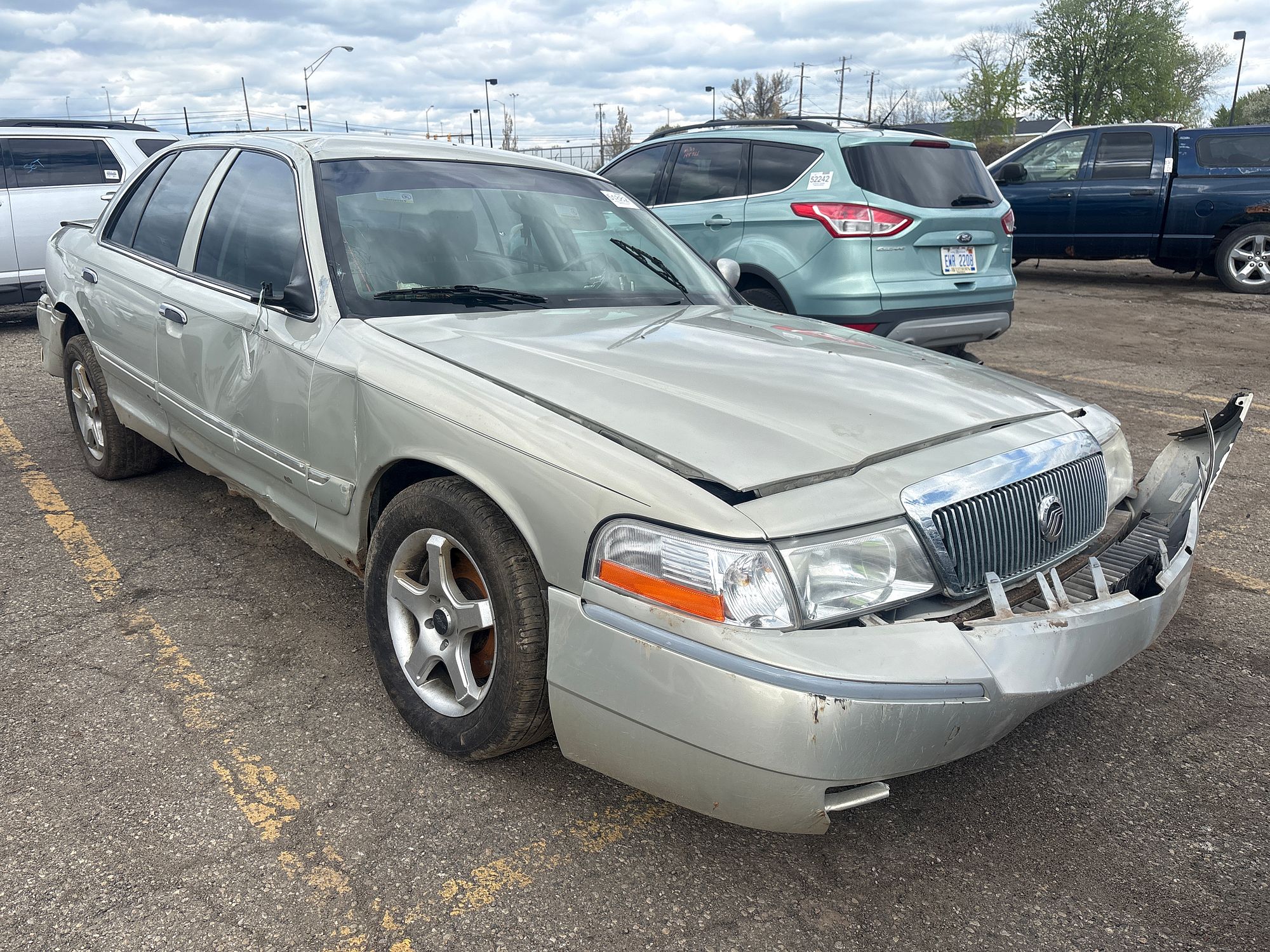 2004 MERCURY GRAND MARQUIS - Image 2