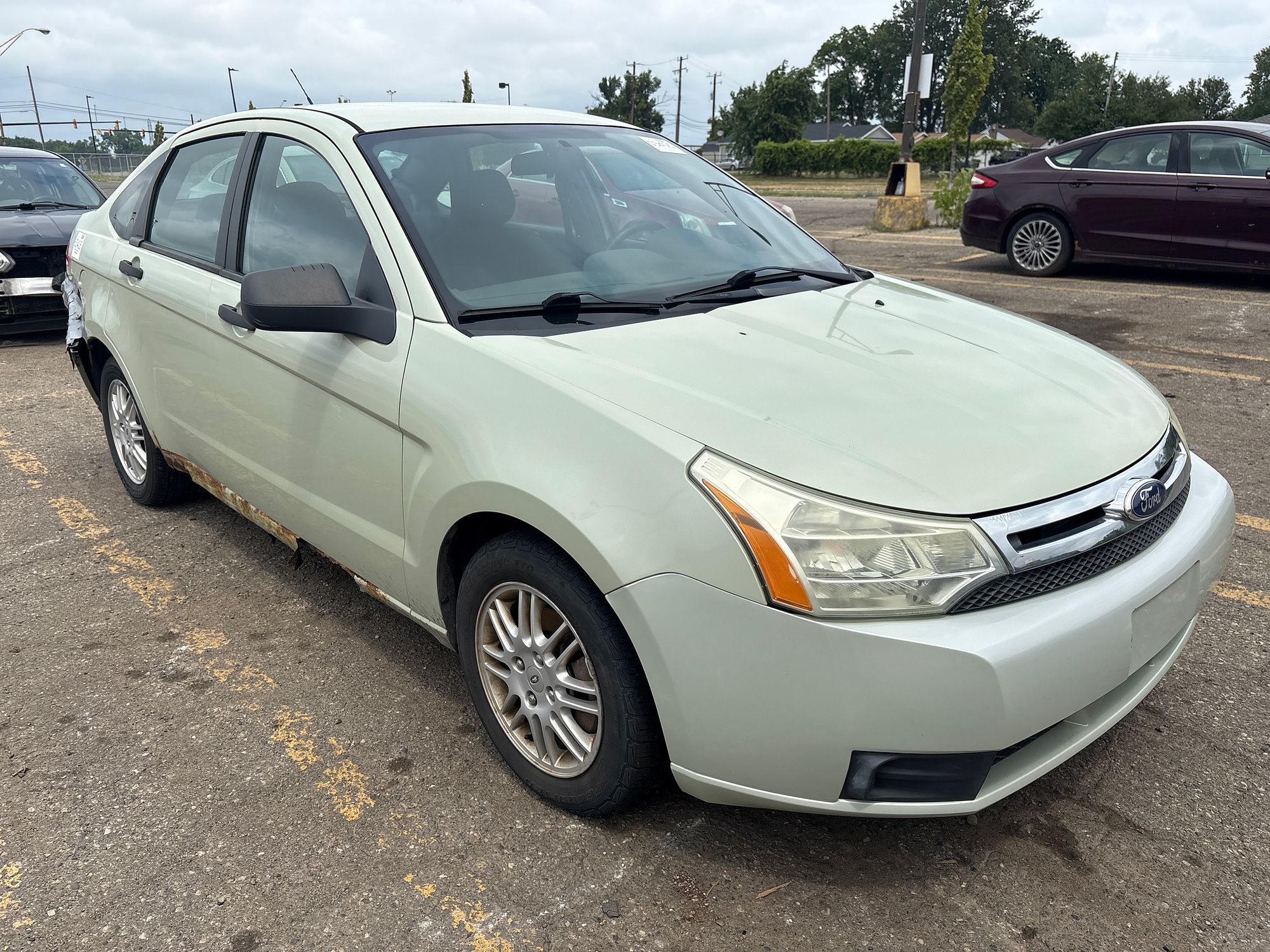 2010 FORD FOCUS - Image 2