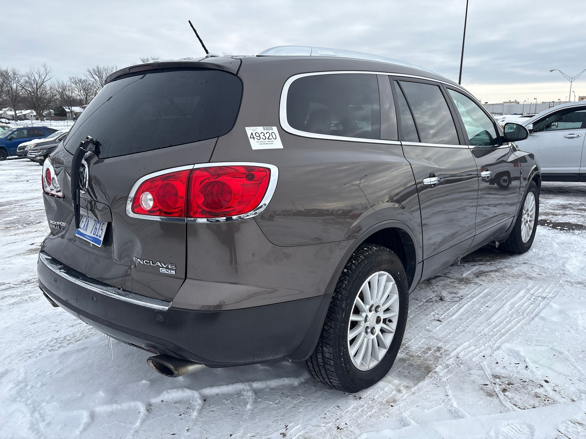 2011 BUICK ENCLAVE - Image 3