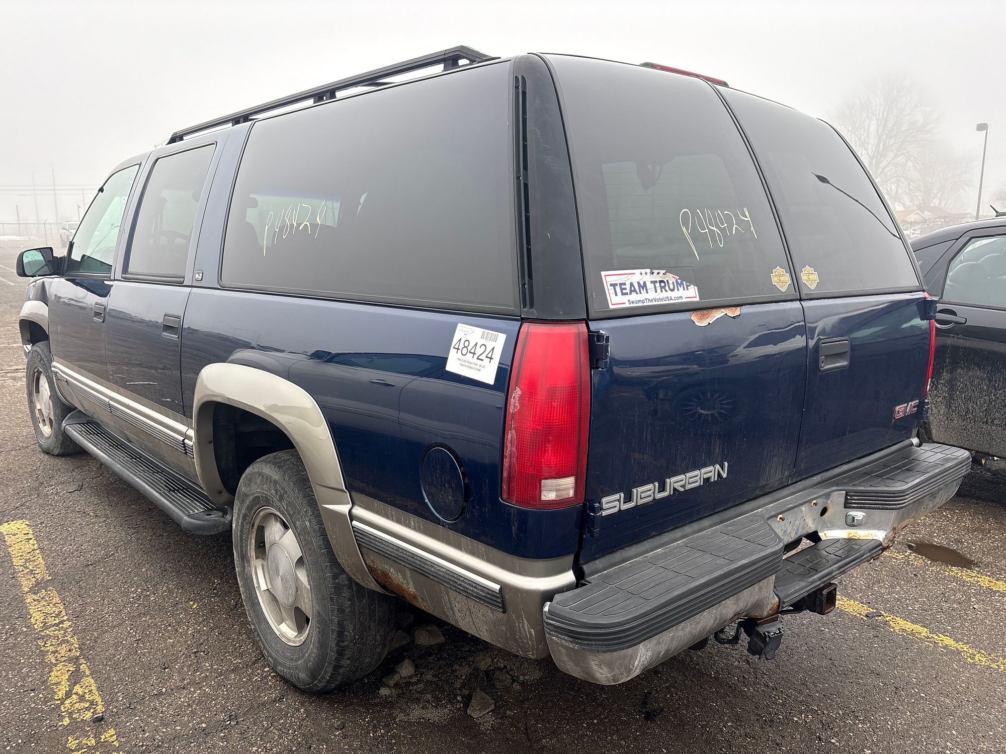 1998 GMC SUBURBAN 1500 - Image 4