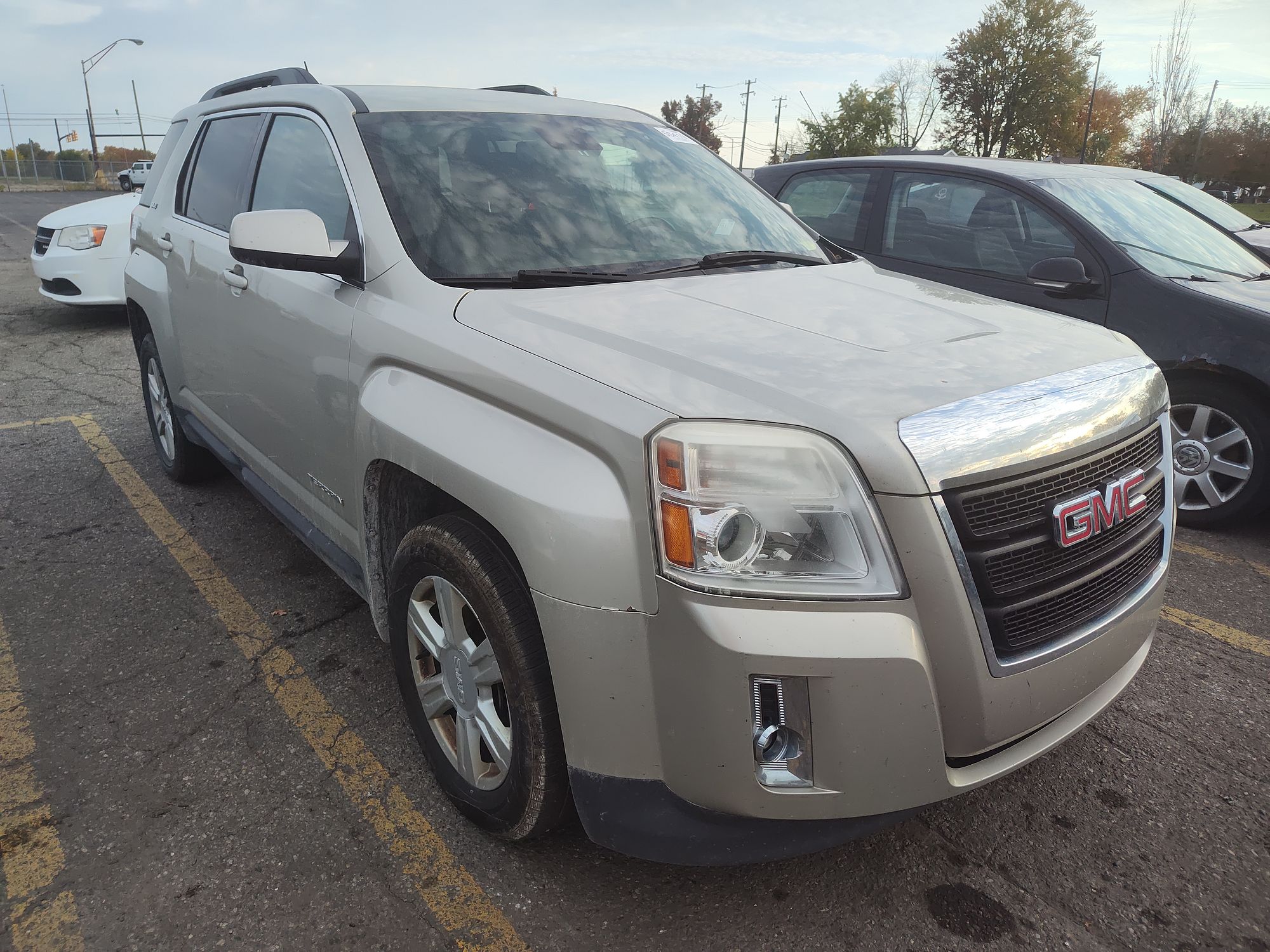 2014 GMC TERRAIN - Image 2