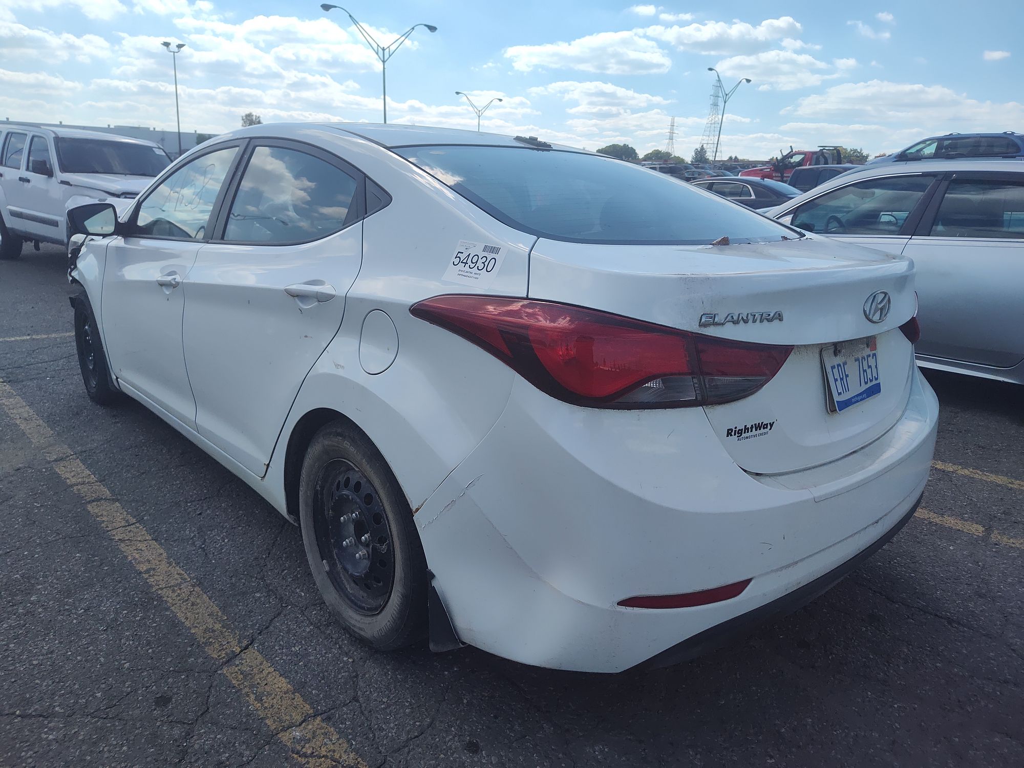 2016 HYUNDAI ELANTRA - Image 4