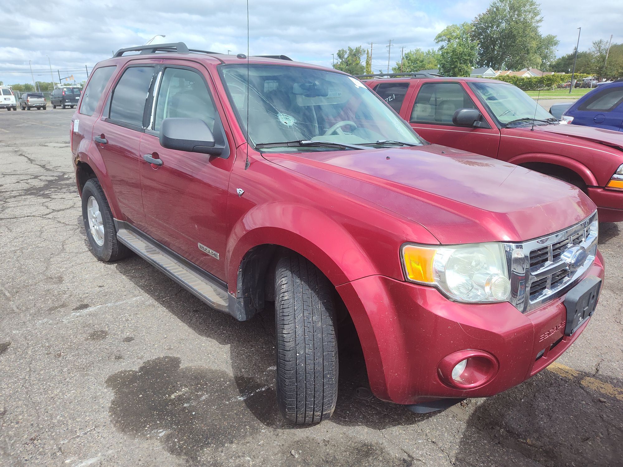 2008 FORD ESCAPE - Image 2