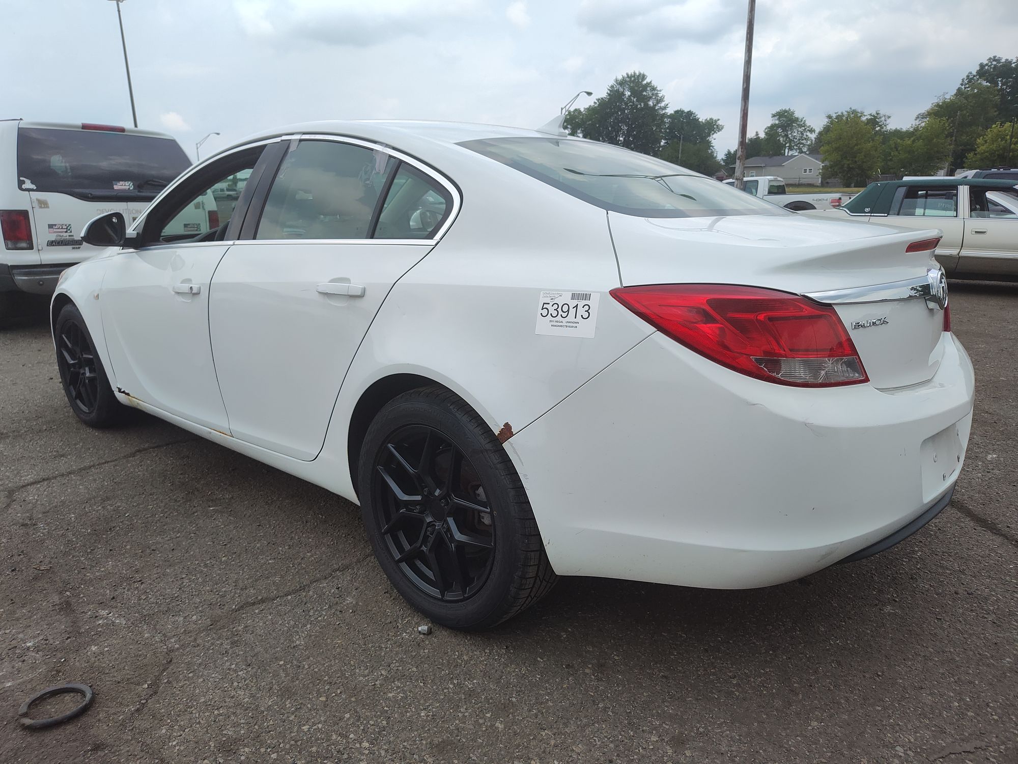 2011 BUICK REGAL - Image 4