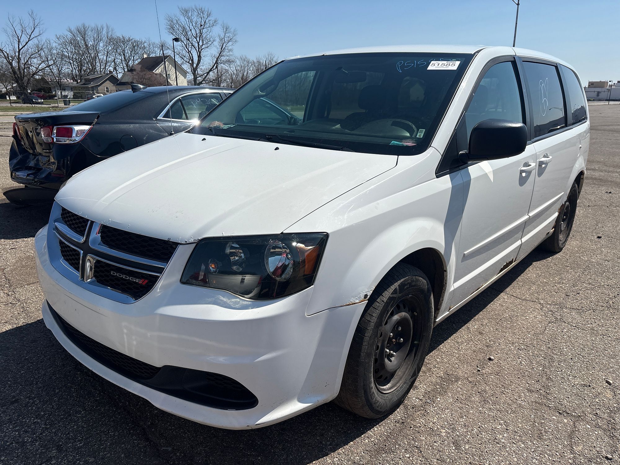 2011 DODGE CARAVAN - Image 1