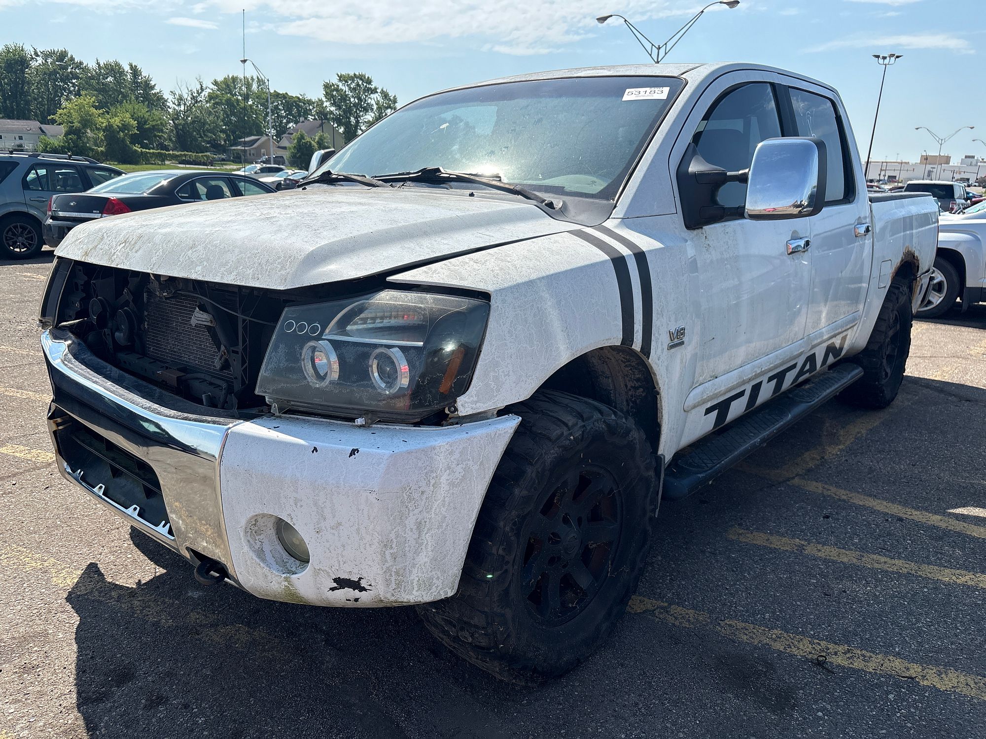 2004 NISSAN TITAN - Image 1